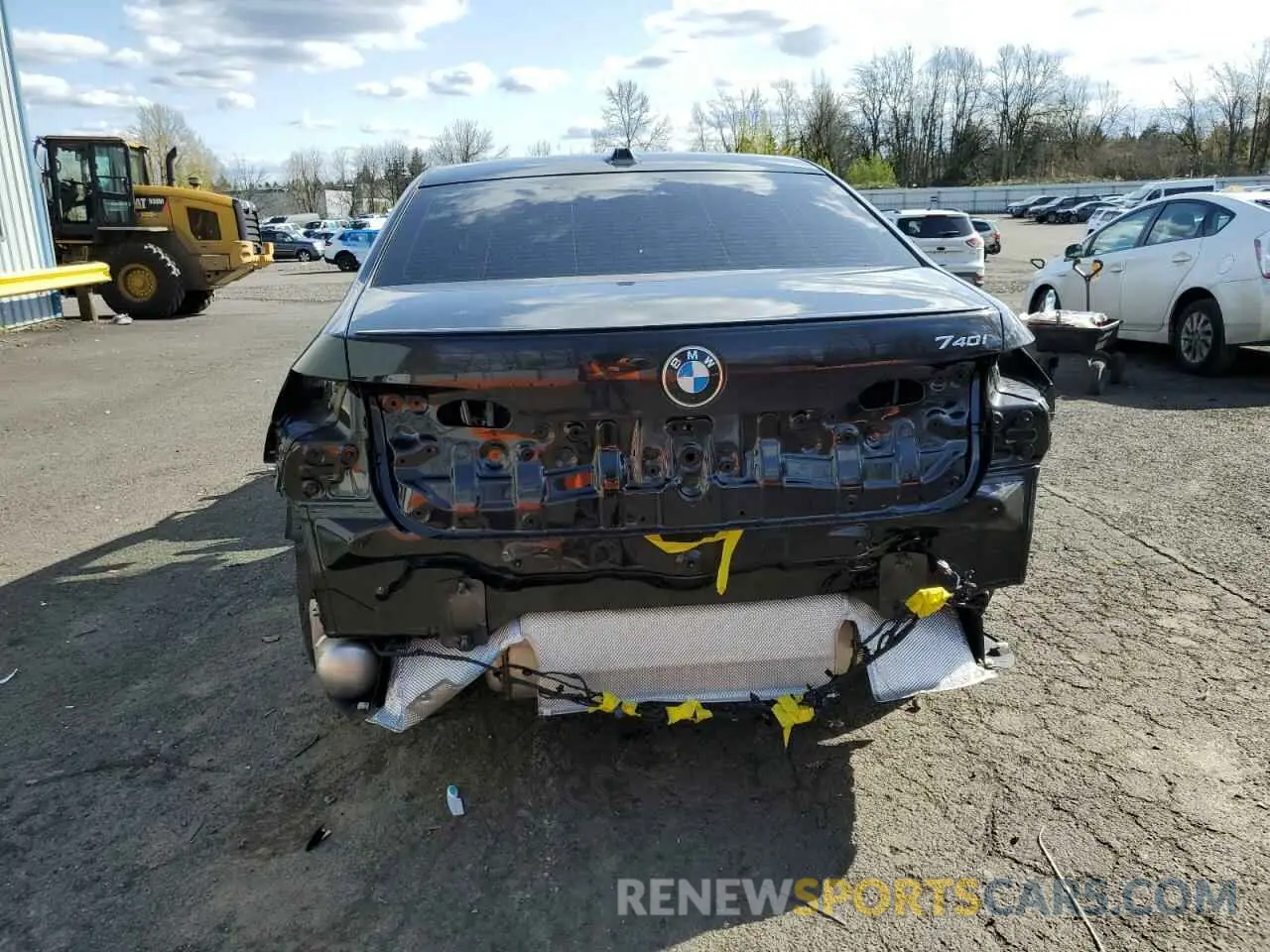 6 Photograph of a damaged car WBA23EH09RCR07226 BMW 7 SERIES 2024