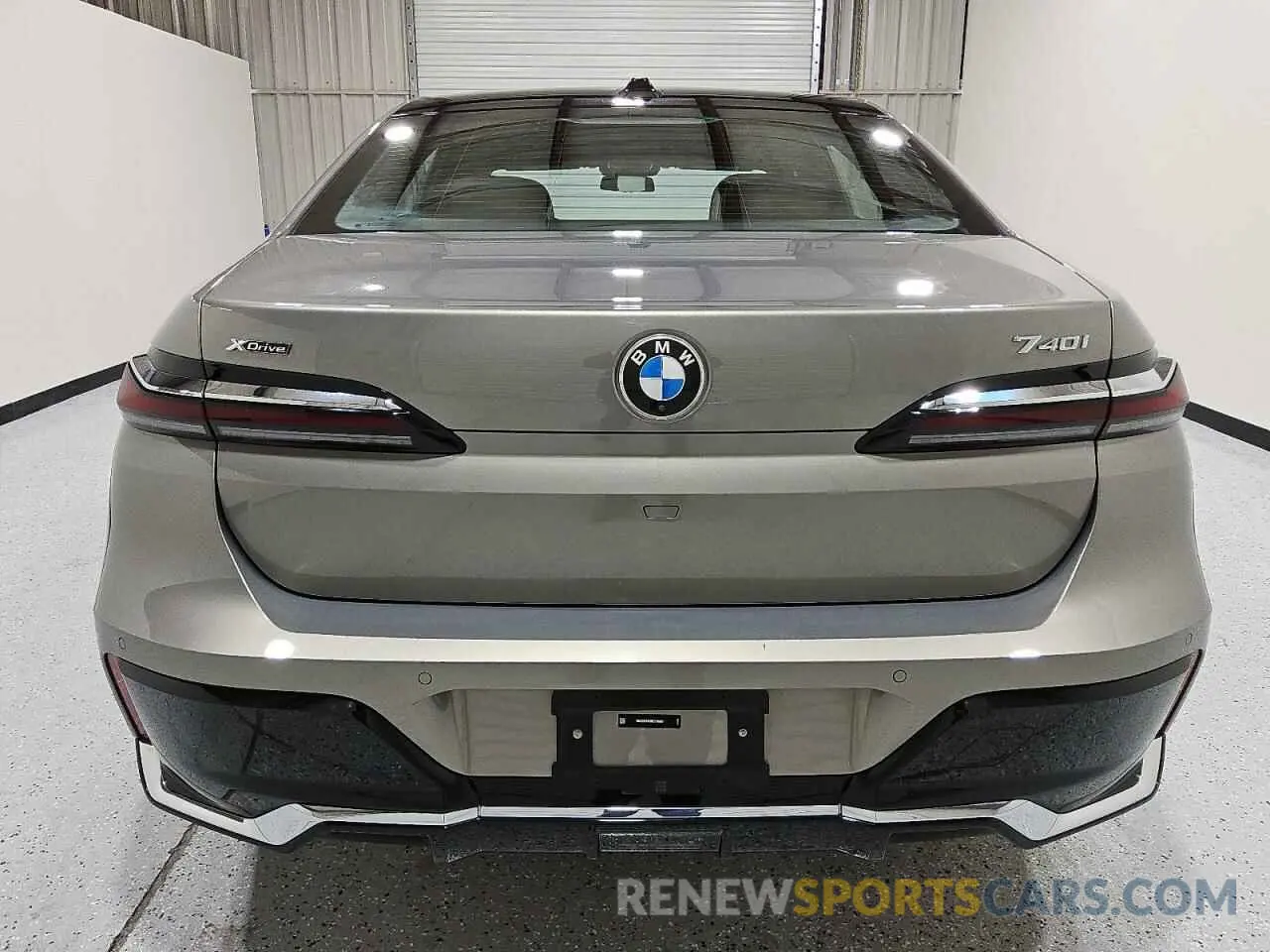 6 Photograph of a damaged car WBA33EH08RCS18086 BMW 7 SERIES 2024