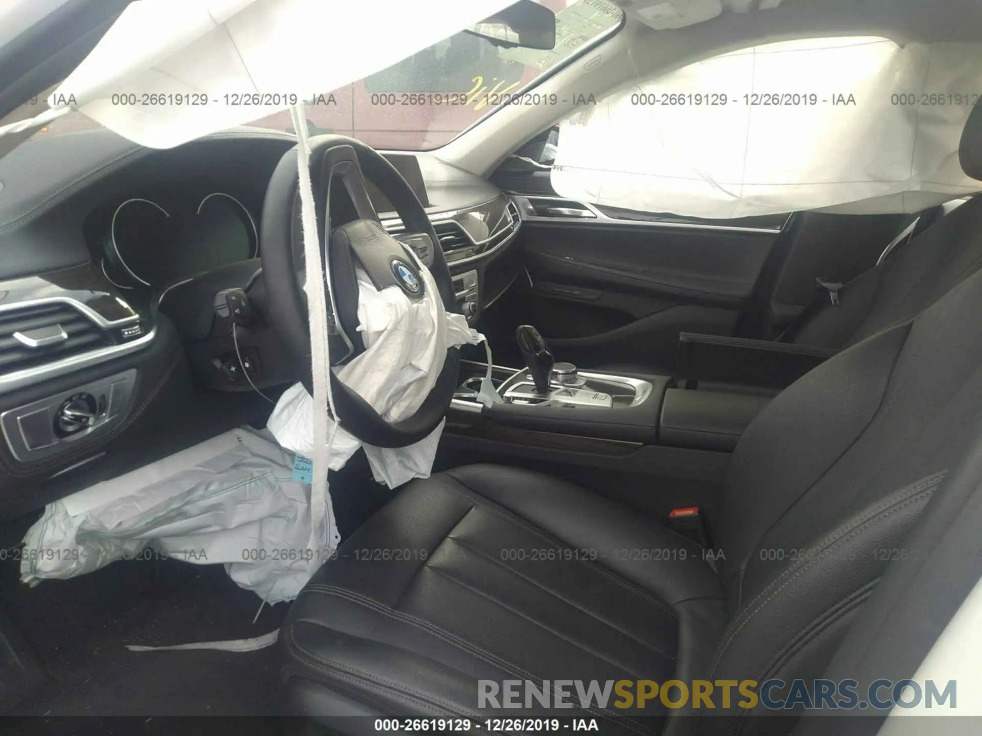 5 Photograph of a damaged car WBA7E2C56KB216734 BMW 740 2019