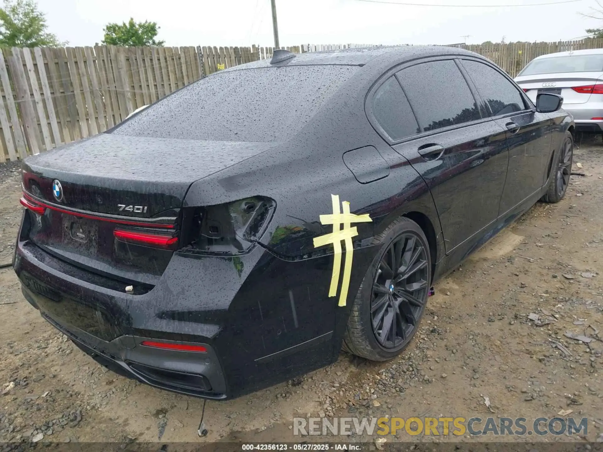 4 Photograph of a damaged car WBA7T2C06NCH07316 BMW 740 2022