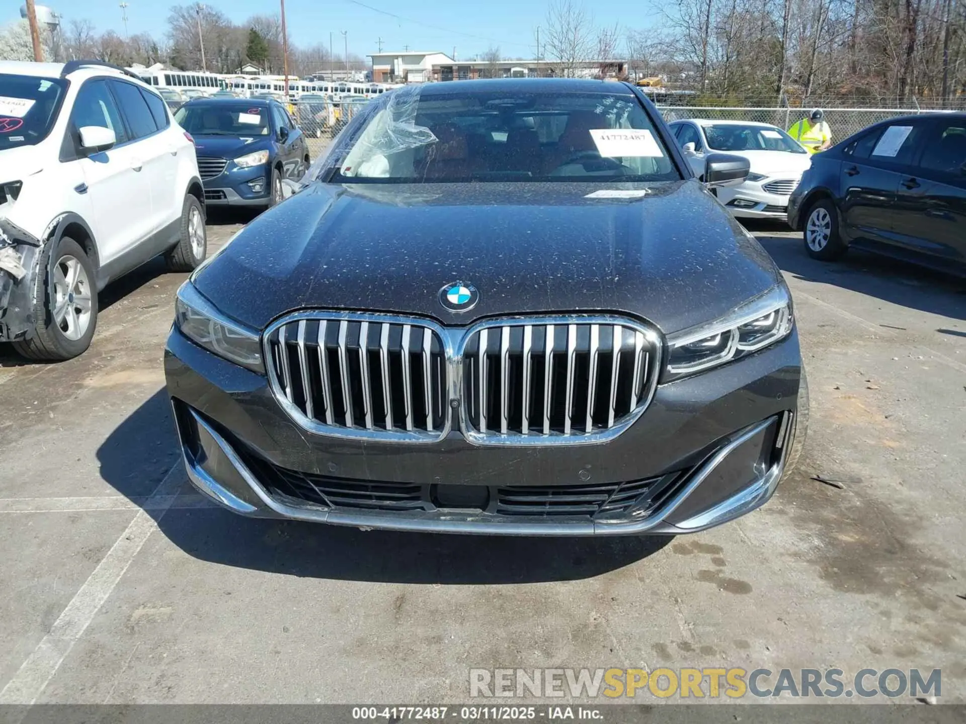 13 Photograph of a damaged car WBA7T2C07NCH14971 BMW 740 2022