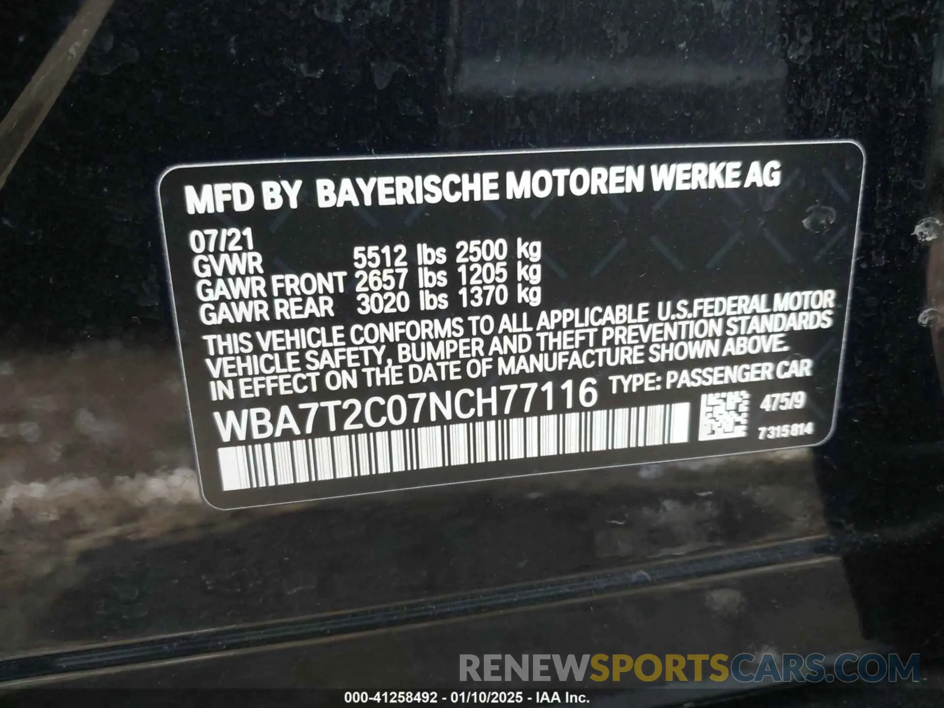 9 Photograph of a damaged car WBA7T2C07NCH77116 BMW 740 2022