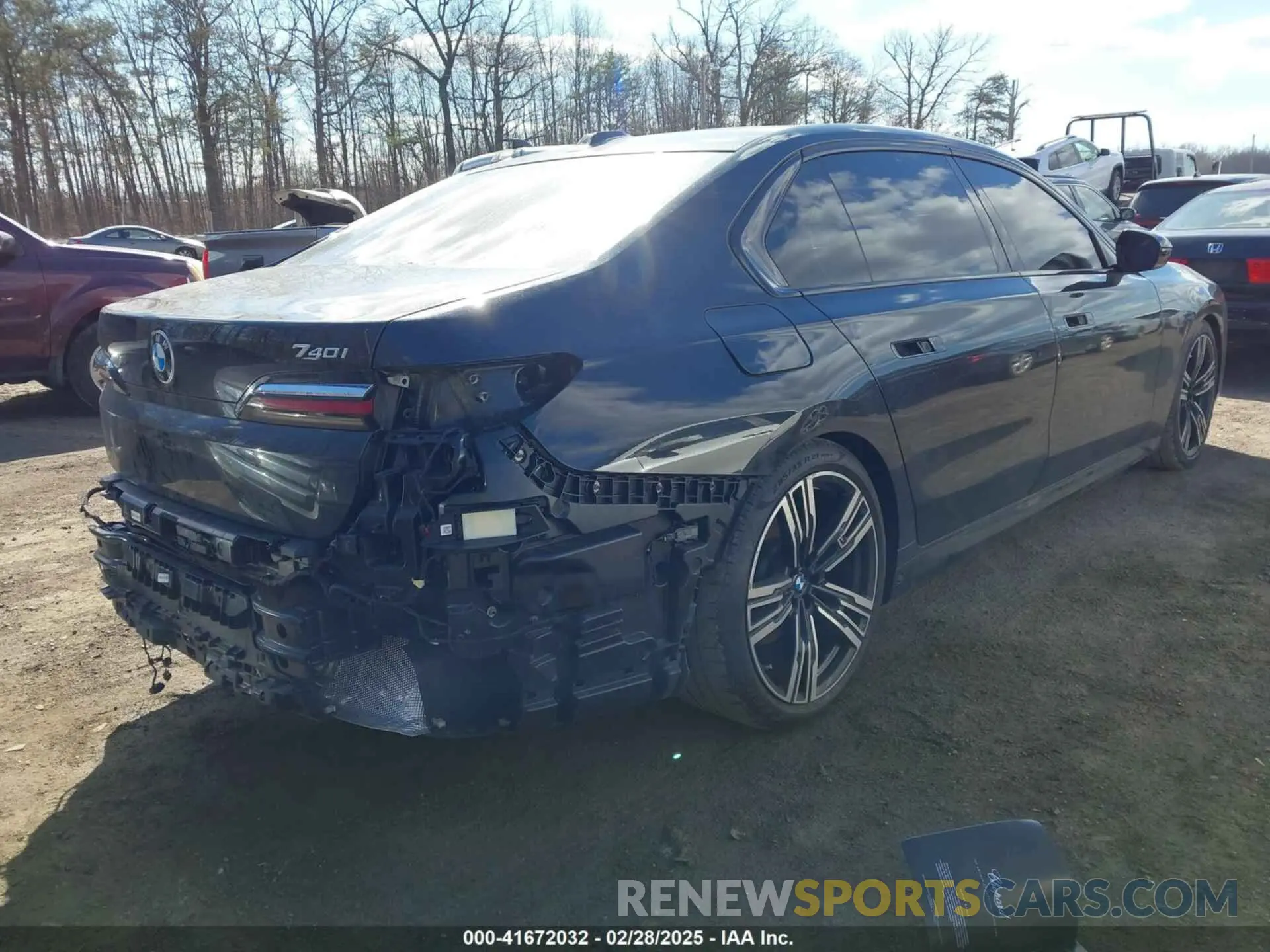4 Photograph of a damaged car WBA23EH0XPCM66798 BMW 740 2023