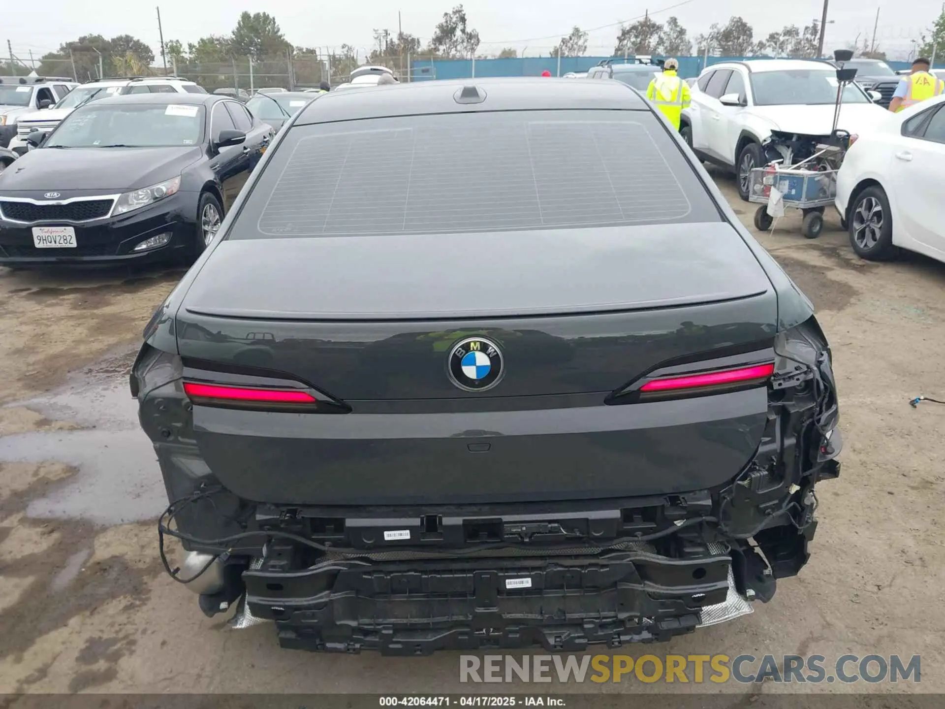 17 Photograph of a damaged car WBA23EH01RCP35452 BMW 740 2024
