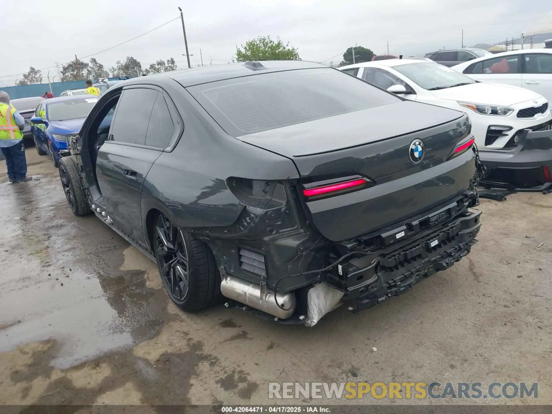 3 Photograph of a damaged car WBA23EH01RCP35452 BMW 740 2024