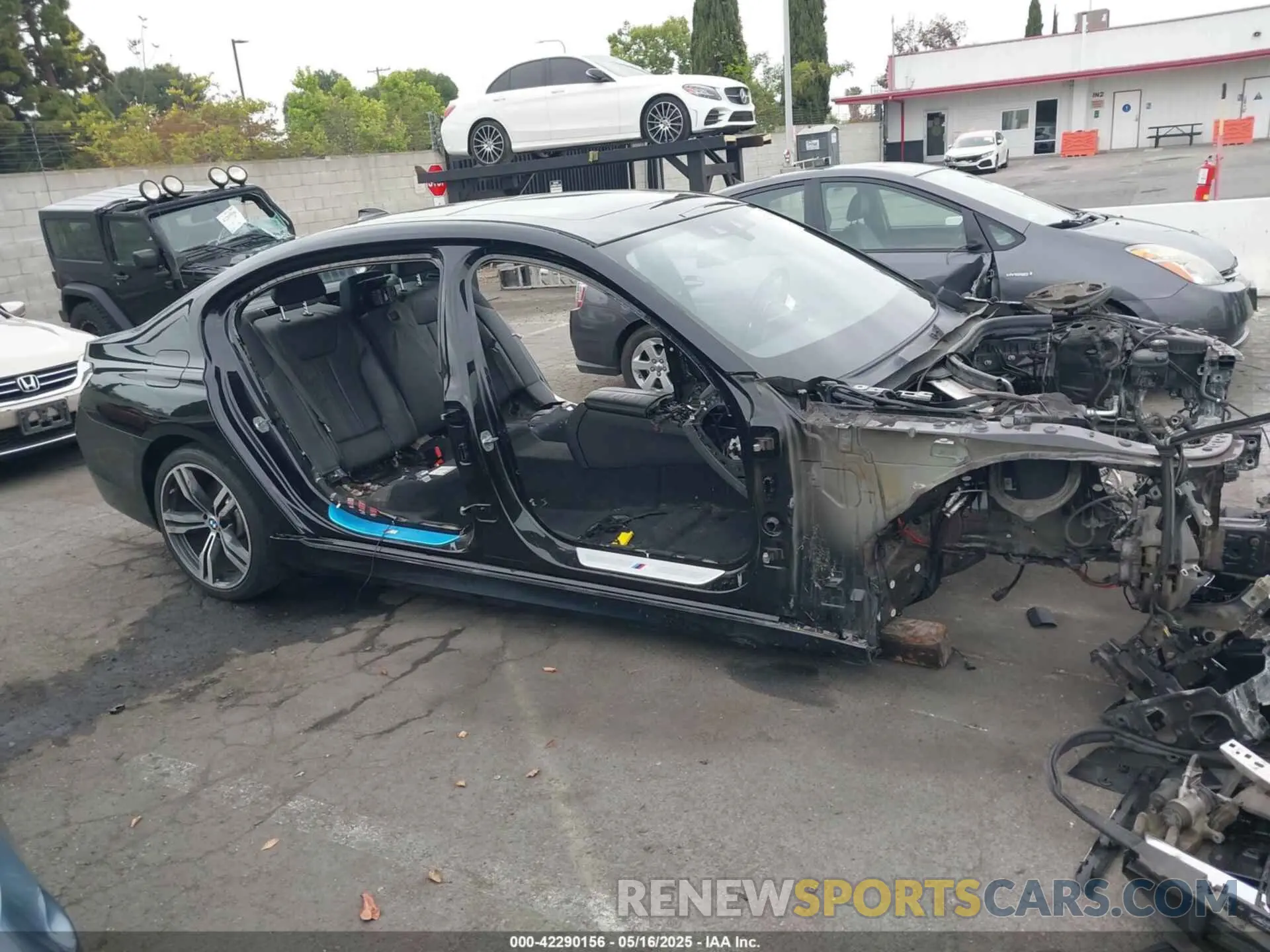 12 Photograph of a damaged car WBA7E2C50KB454417 BMW 740I 2019