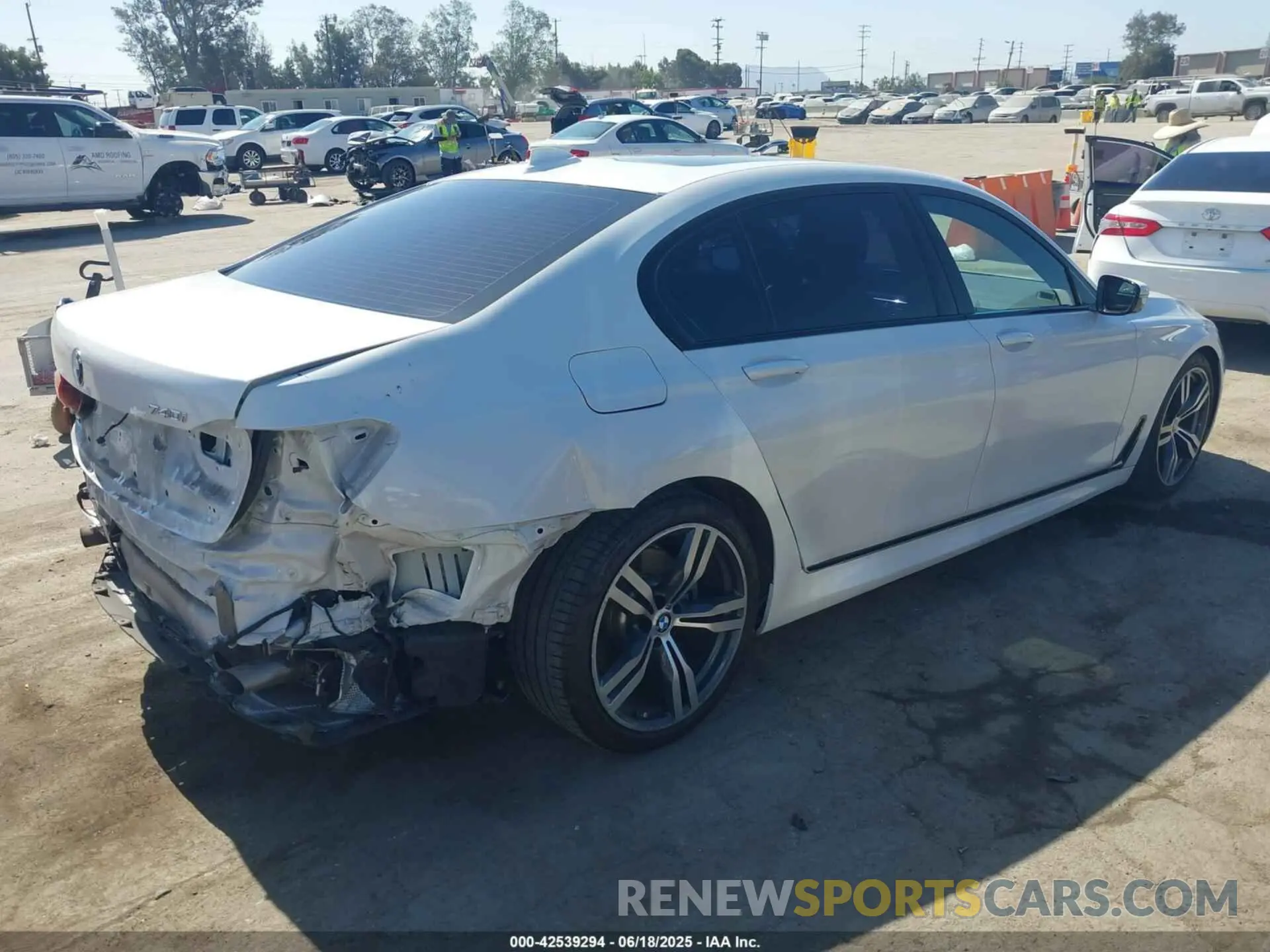 4 Photograph of a damaged car WBA7E2C53KB454816 BMW 740I 2019
