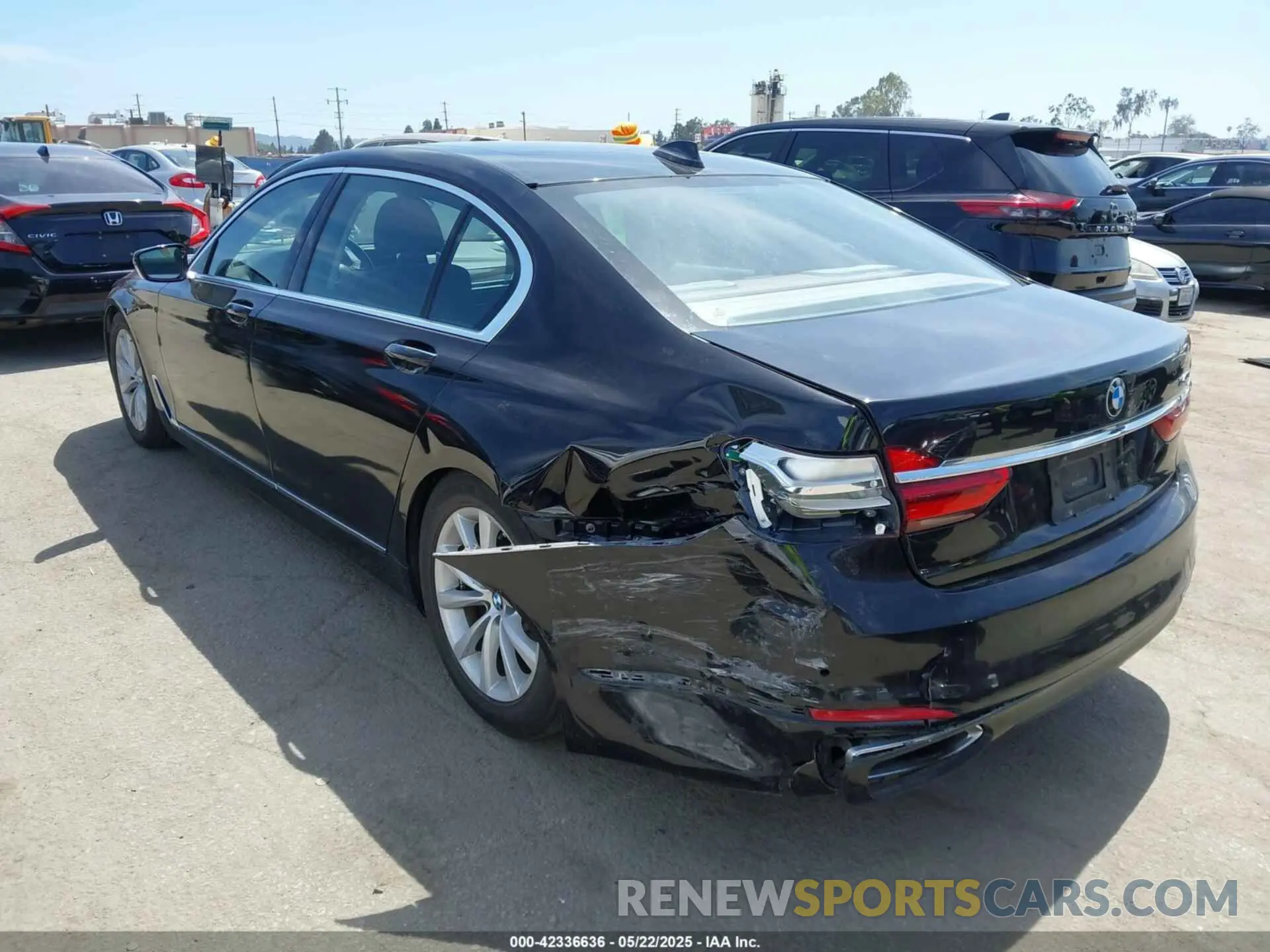 3 Photograph of a damaged car WBA7E2C56KB216989 BMW 740I 2019