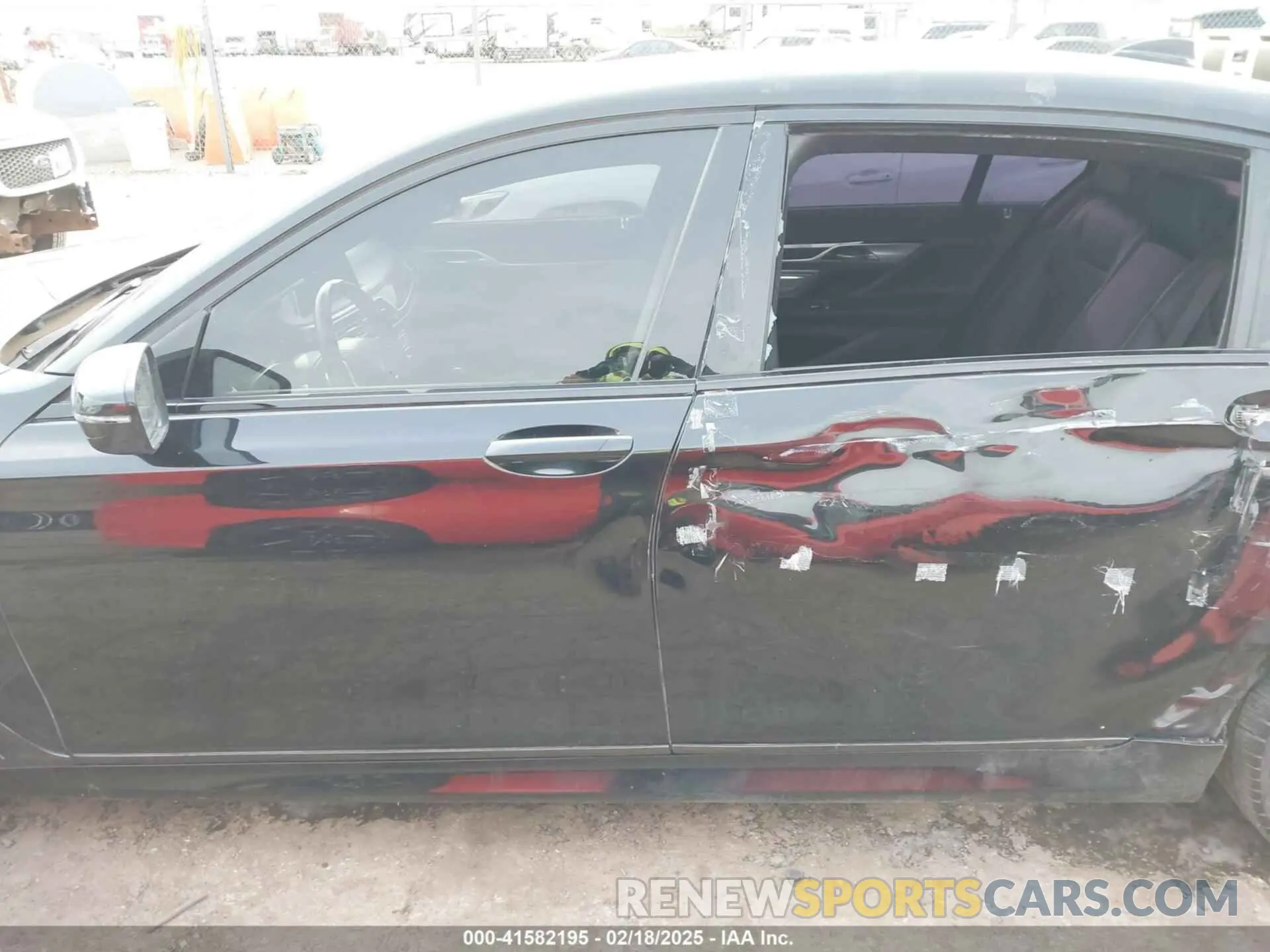 14 Photograph of a damaged car WBA7E2C57KB218542 BMW 740I 2019