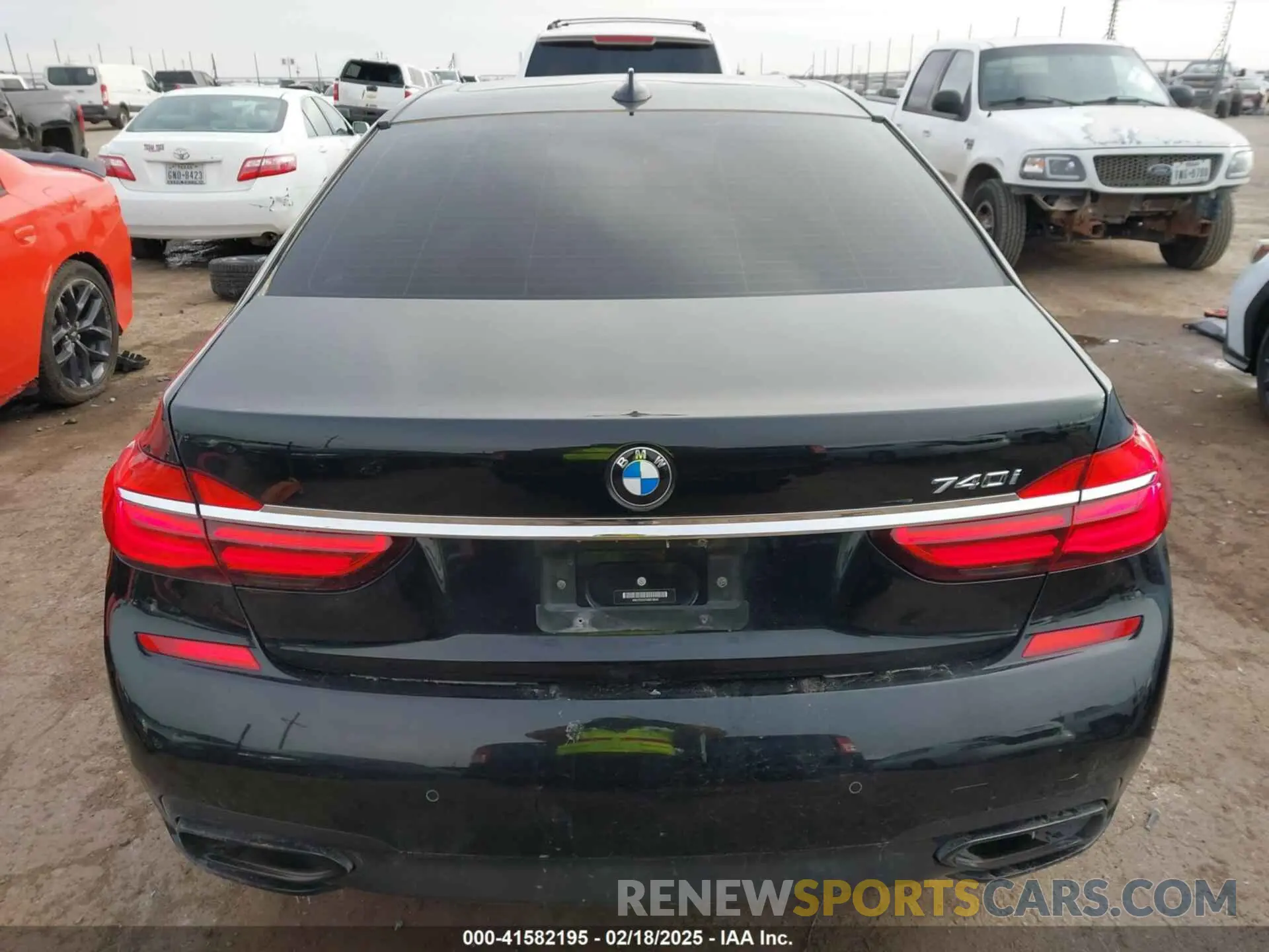 16 Photograph of a damaged car WBA7E2C57KB218542 BMW 740I 2019