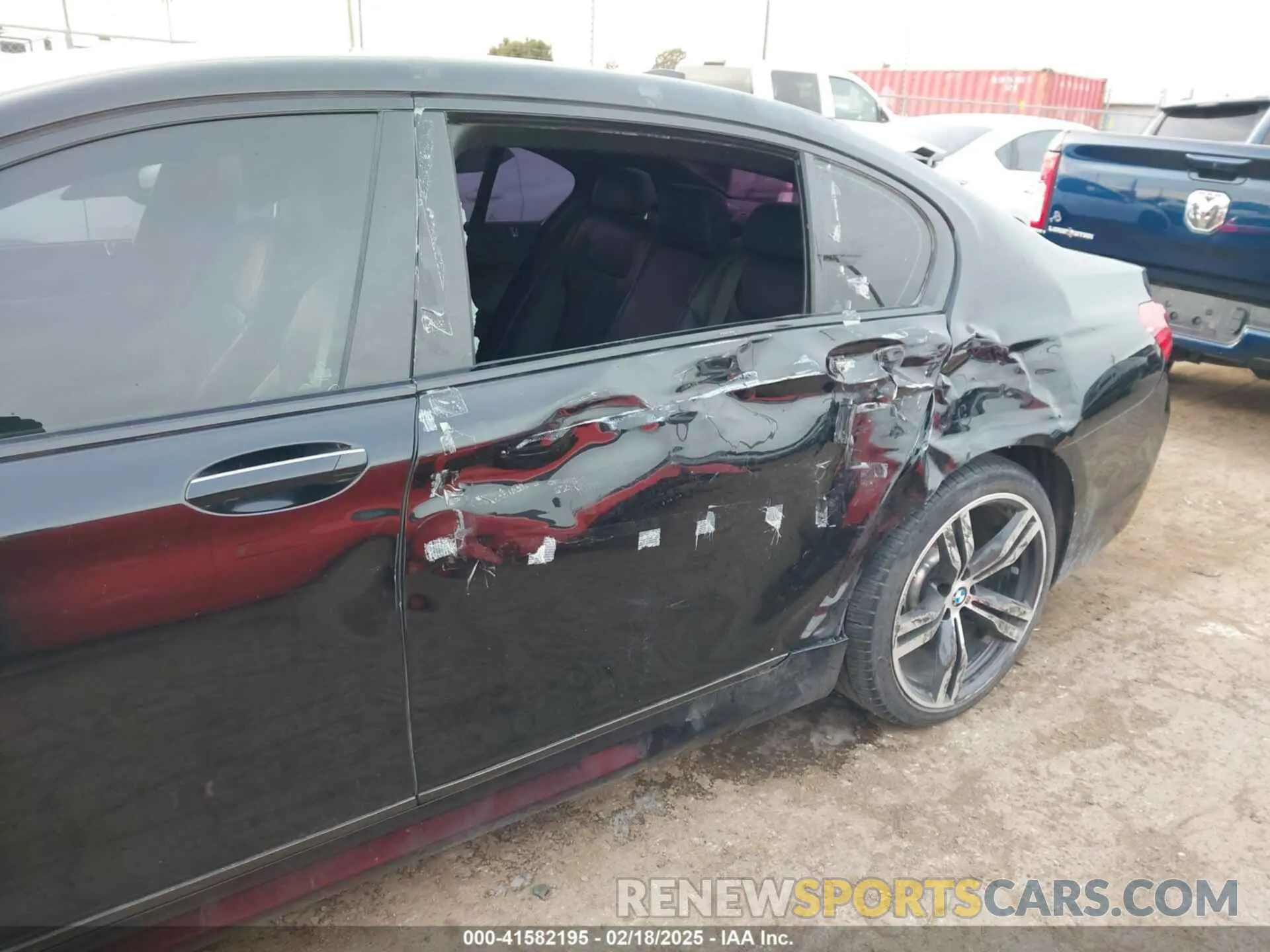 6 Photograph of a damaged car WBA7E2C57KB218542 BMW 740I 2019