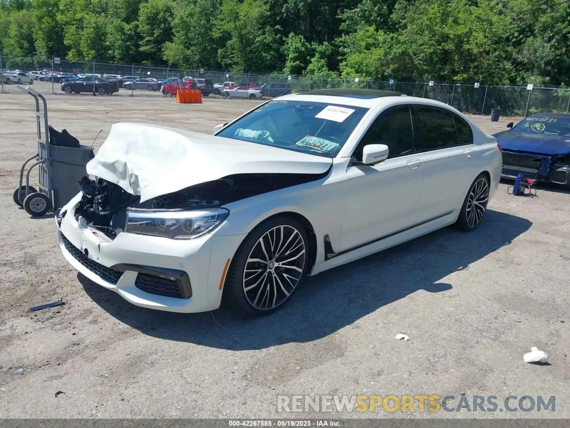 2 Photograph of a damaged car WBA7E2C59KB217232 BMW 740I 2019