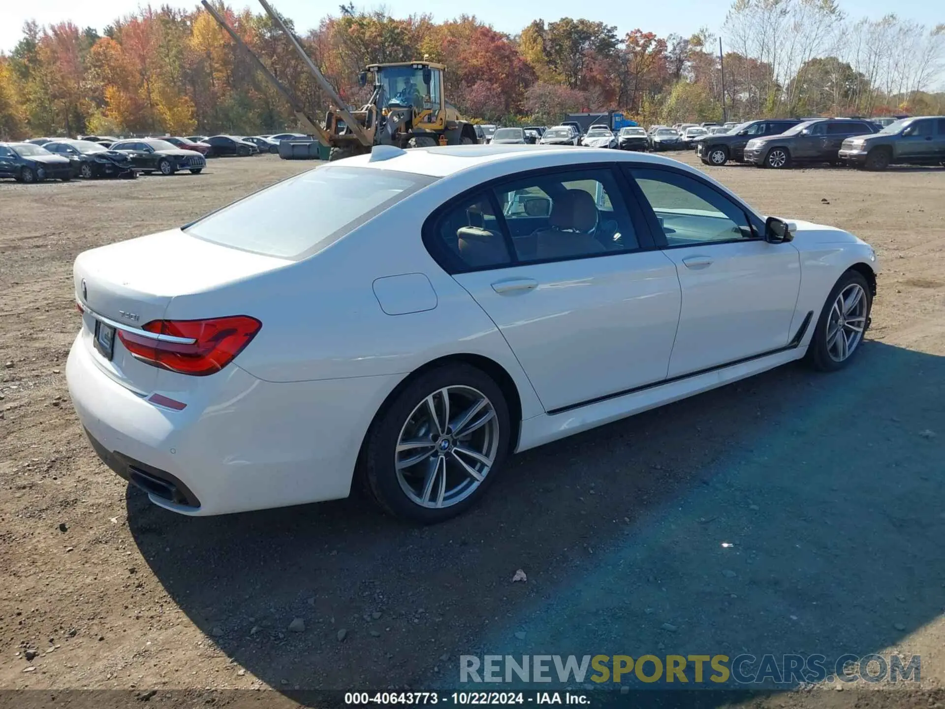 4 Photograph of a damaged car WBA7E4C50KGV28496 BMW 740I 2019