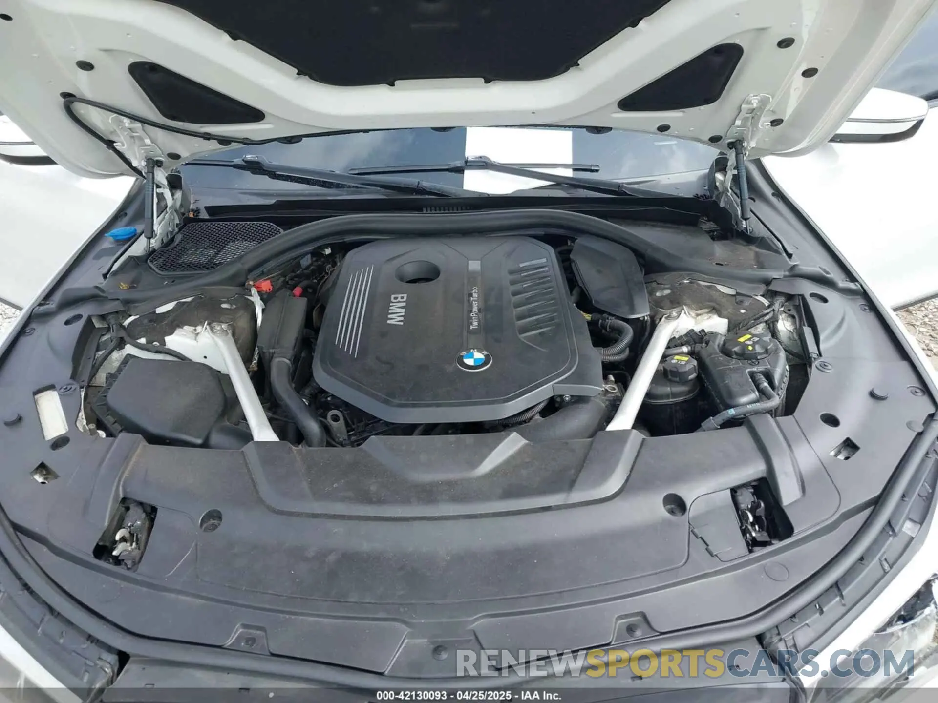 10 Photograph of a damaged car WBA7E4C54KGV28548 BMW 740I 2019