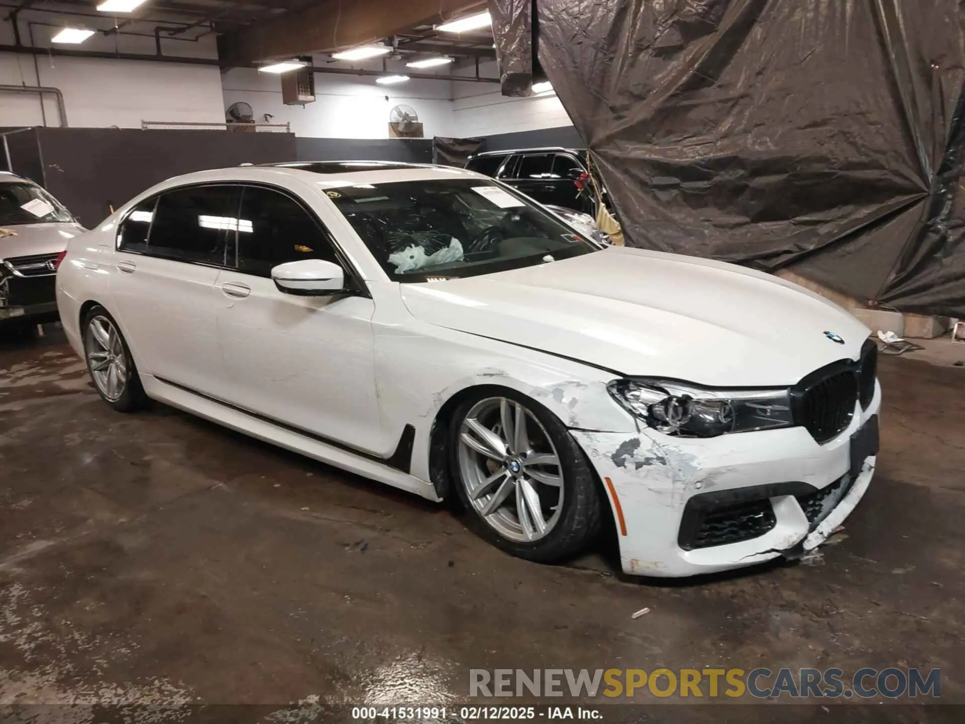 1 Photograph of a damaged car WBA7E4C59KGV70391 BMW 740I 2019