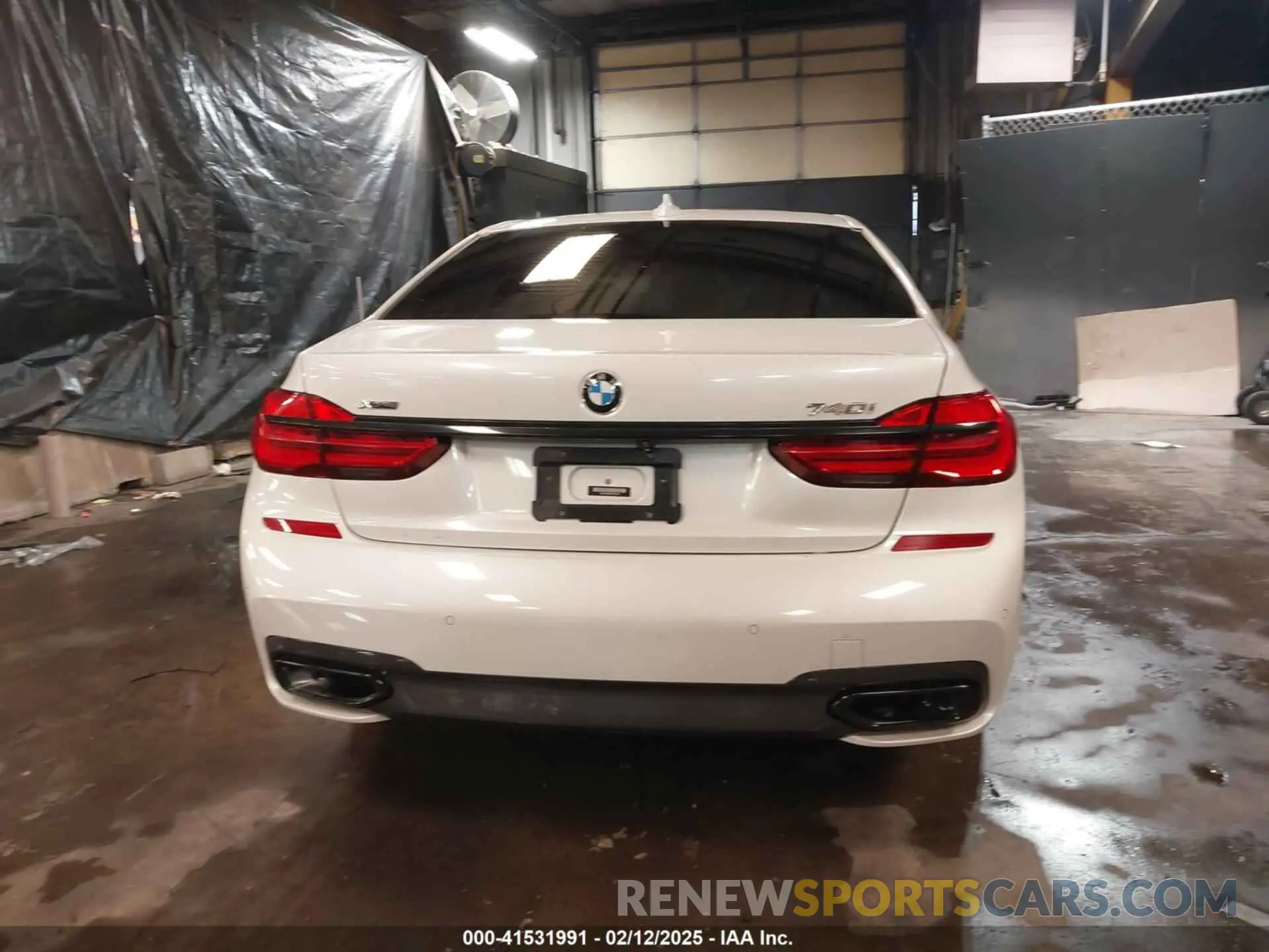 16 Photograph of a damaged car WBA7E4C59KGV70391 BMW 740I 2019