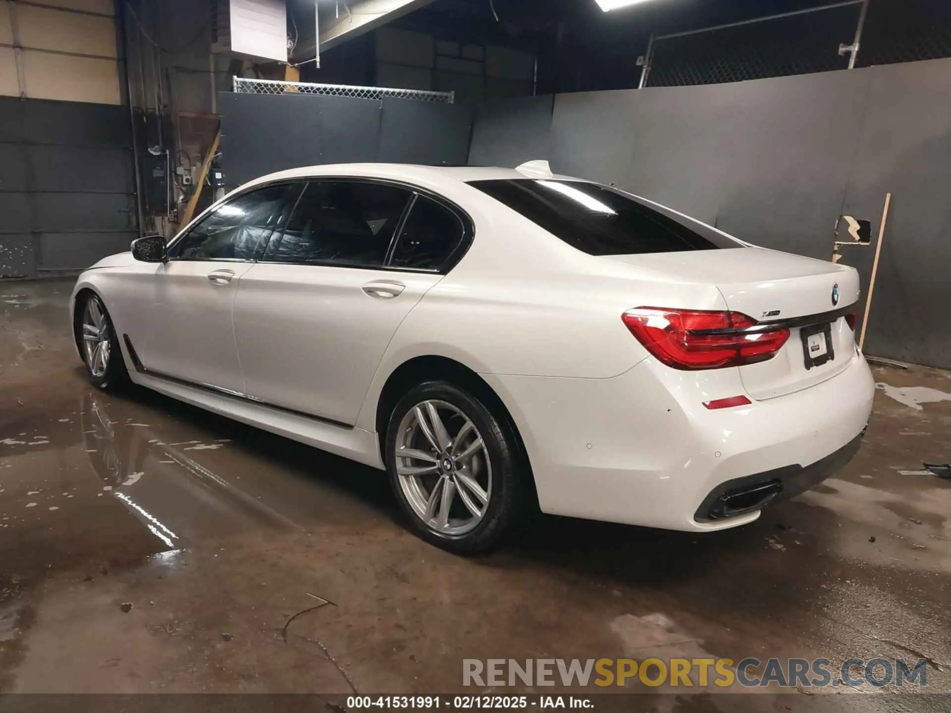 3 Photograph of a damaged car WBA7E4C59KGV70391 BMW 740I 2019