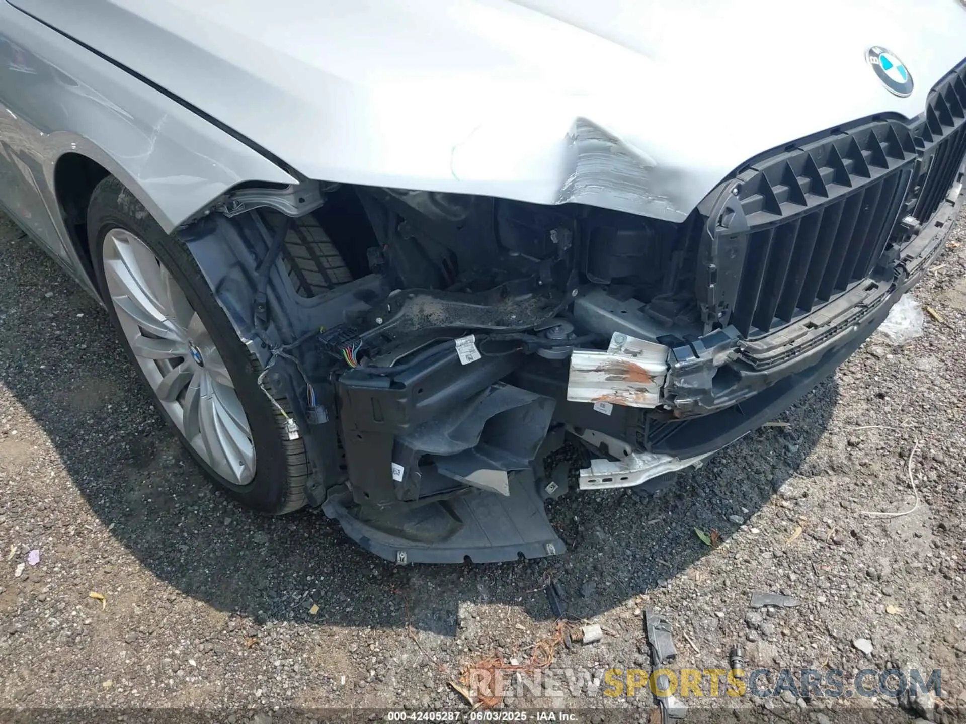 6 Photograph of a damaged car WBA7T2C03LCD57821 BMW 740I 2020