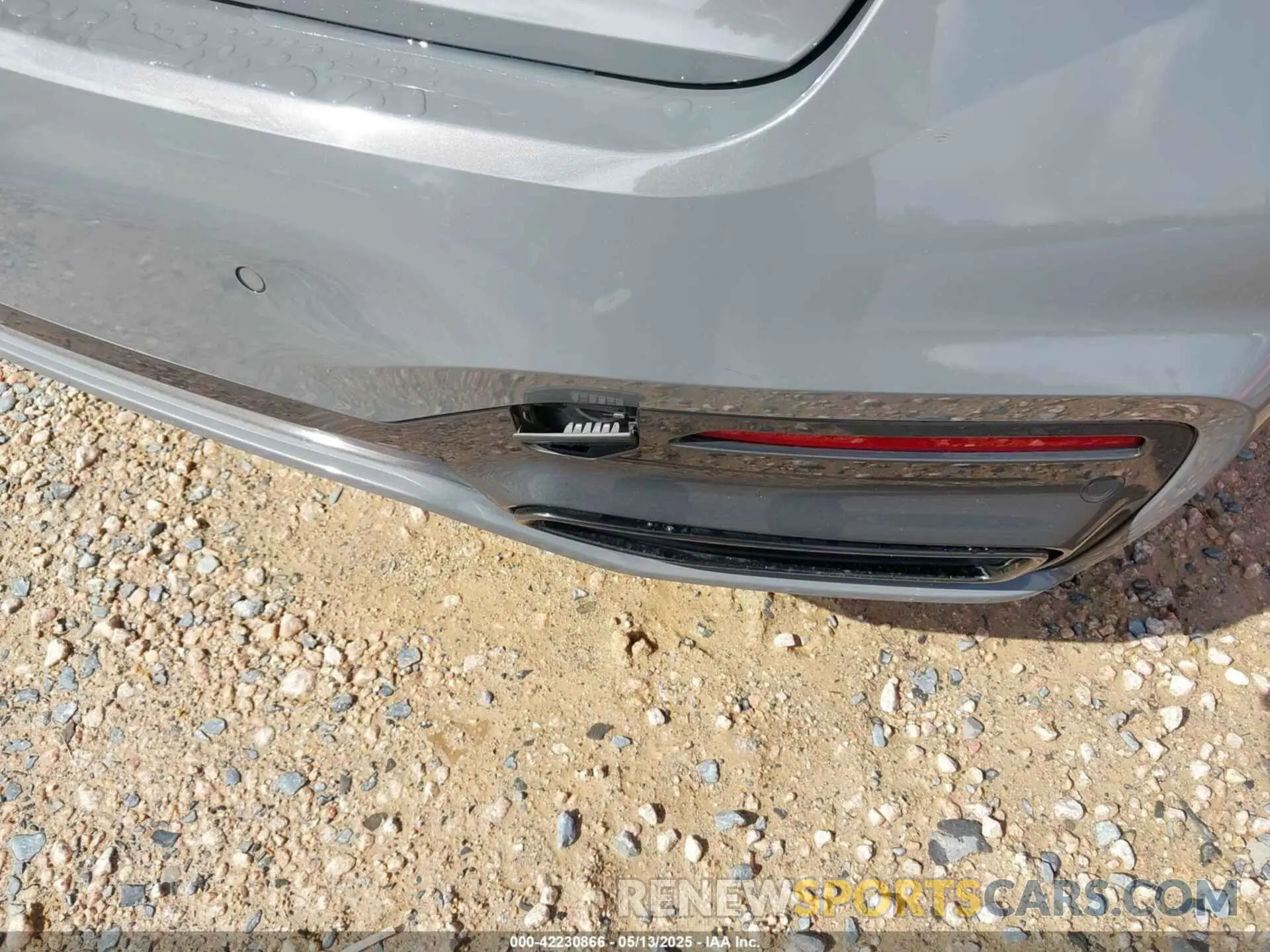 19 Photograph of a damaged car WBA7T2C0XLGF96842 BMW 740I 2020
