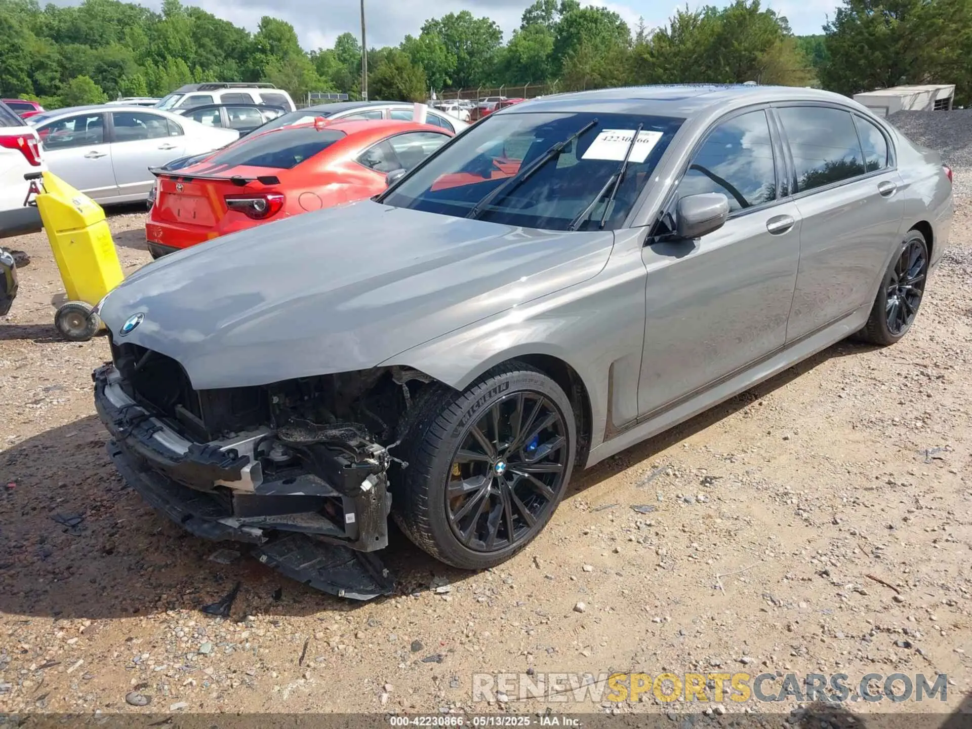 2 Photograph of a damaged car WBA7T2C0XLGF96842 BMW 740I 2020