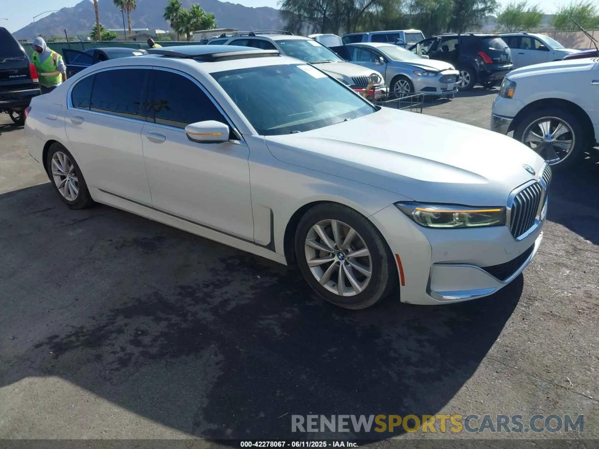 1 Photograph of a damaged car WBA7T2C0XLGL17774 BMW 740I 2020