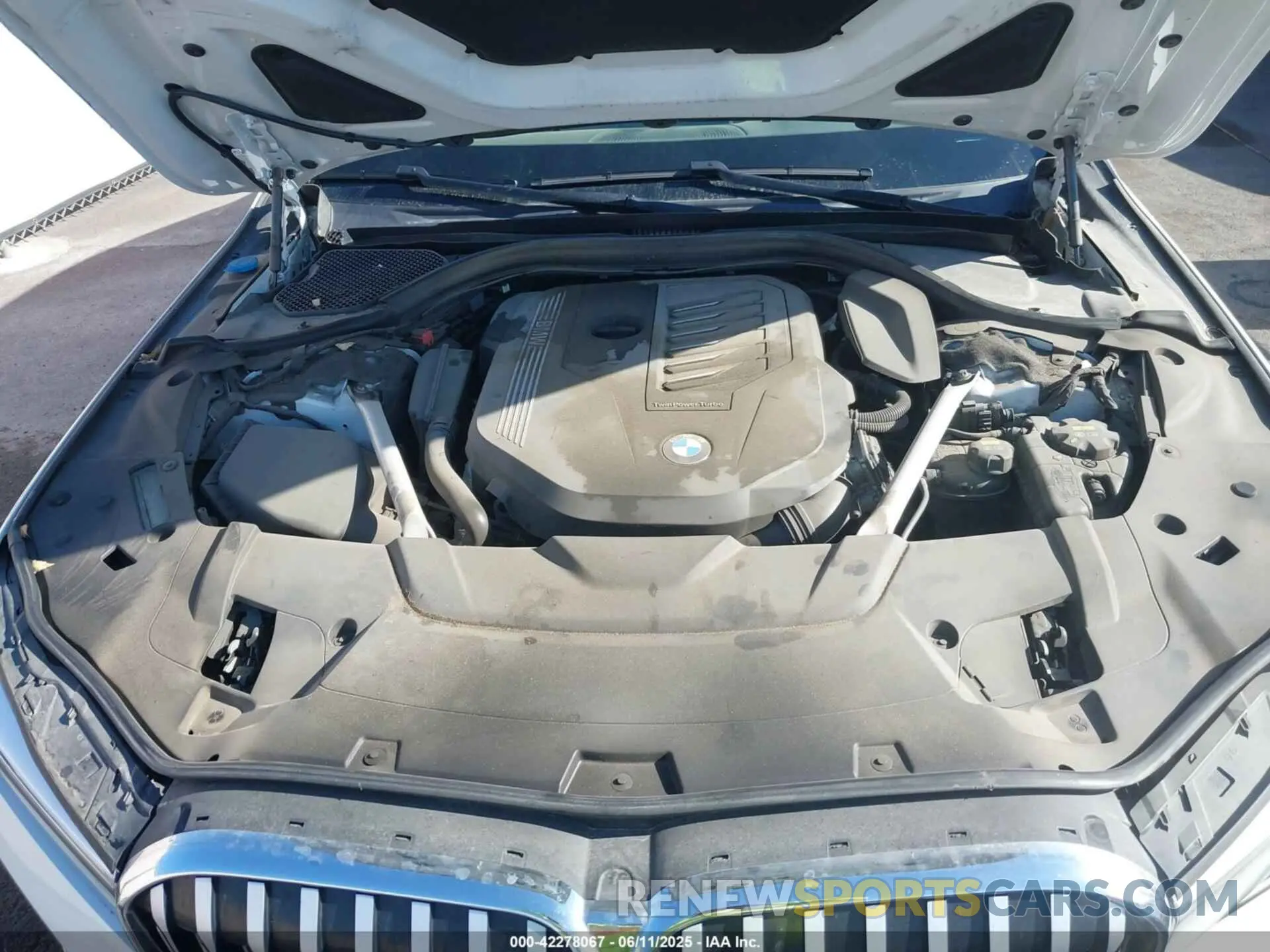 10 Photograph of a damaged car WBA7T2C0XLGL17774 BMW 740I 2020