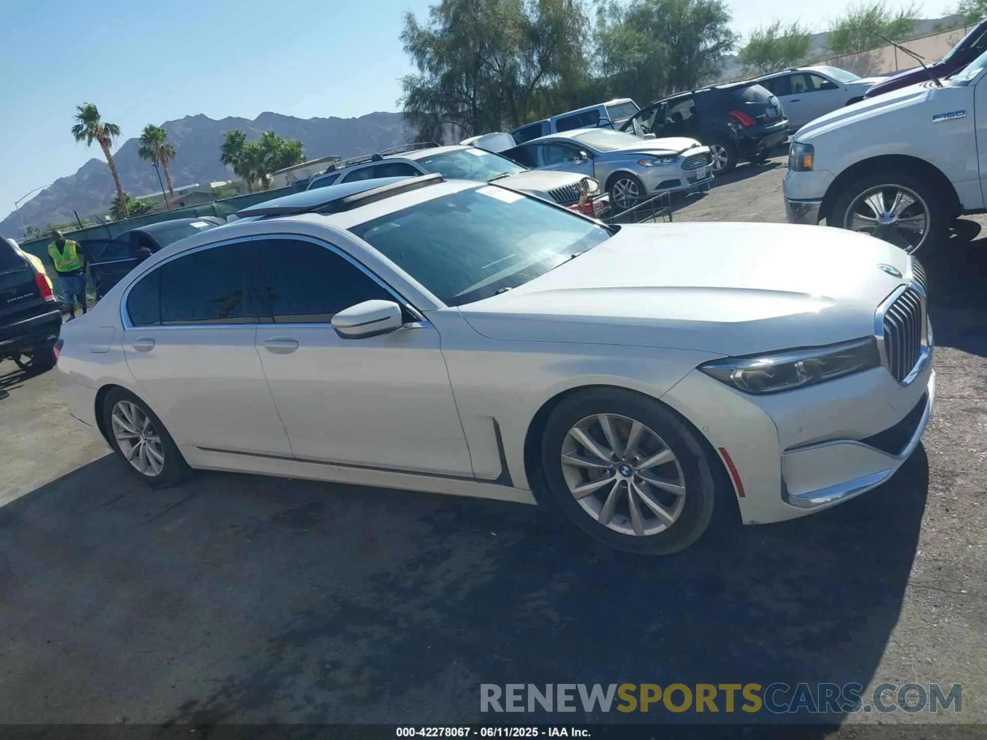 12 Photograph of a damaged car WBA7T2C0XLGL17774 BMW 740I 2020