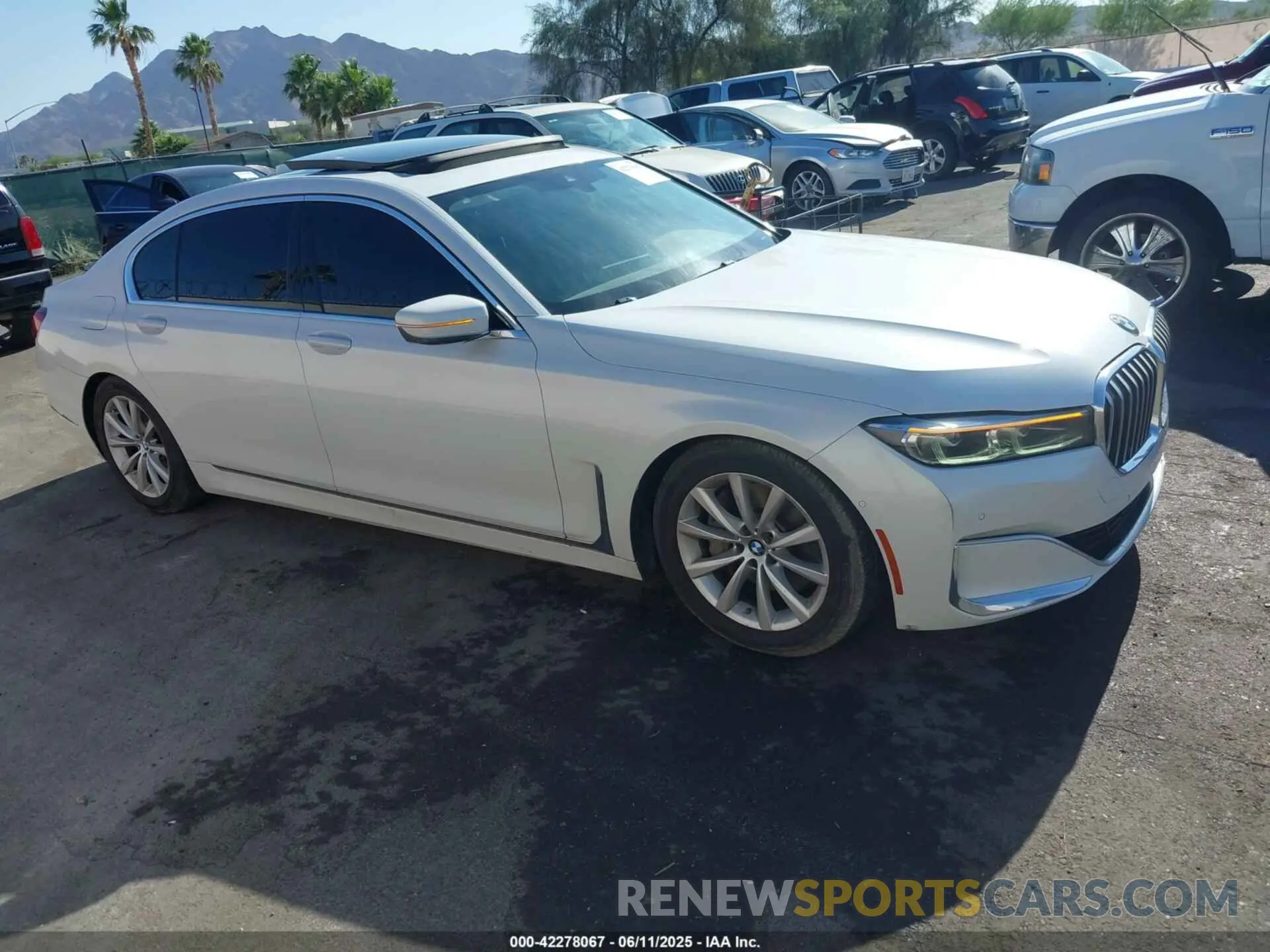 17 Photograph of a damaged car WBA7T2C0XLGL17774 BMW 740I 2020