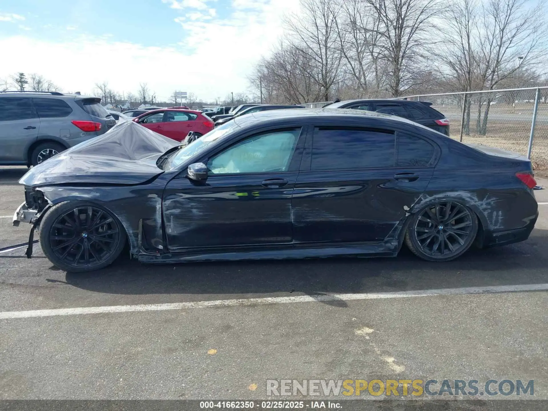 14 Photograph of a damaged car WBA7T2C03MCF58569 BMW 740I 2021