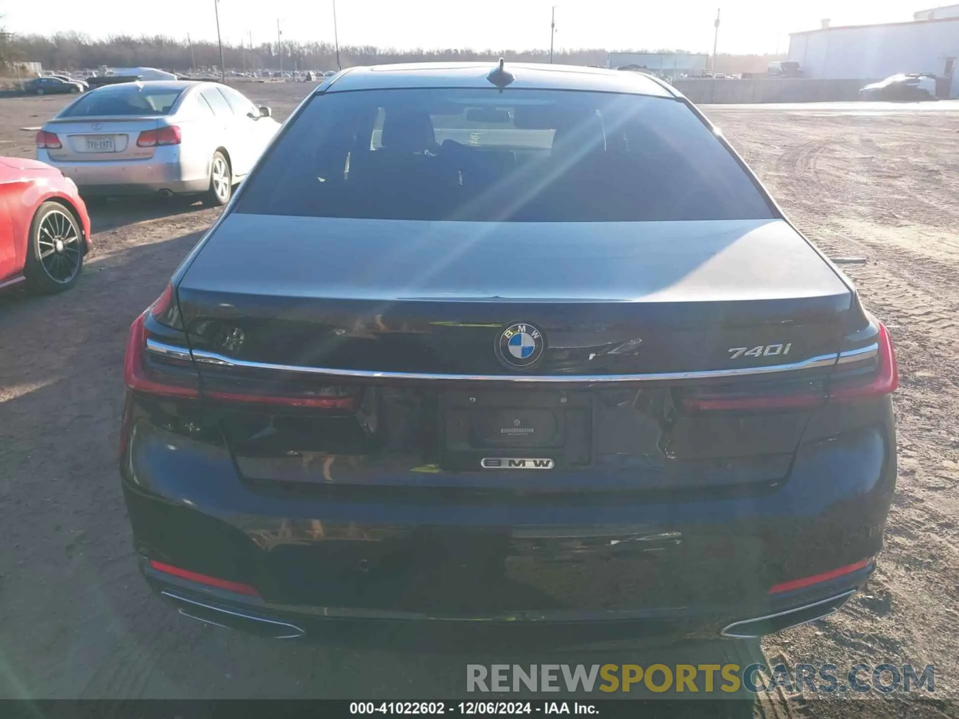 16 Photograph of a damaged car WBA7T2C03MCF93306 BMW 740I 2021