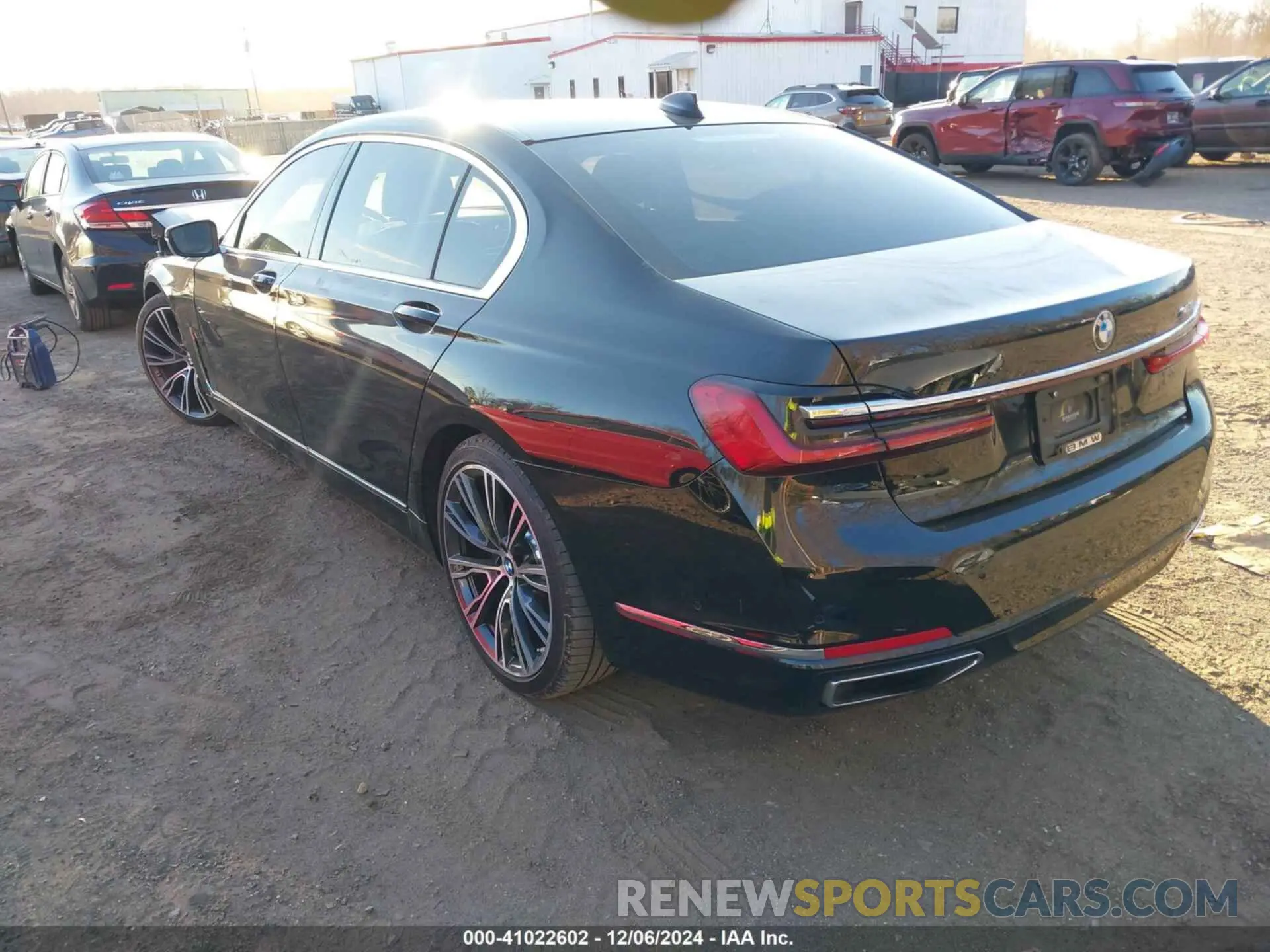 3 Photograph of a damaged car WBA7T2C03MCF93306 BMW 740I 2021