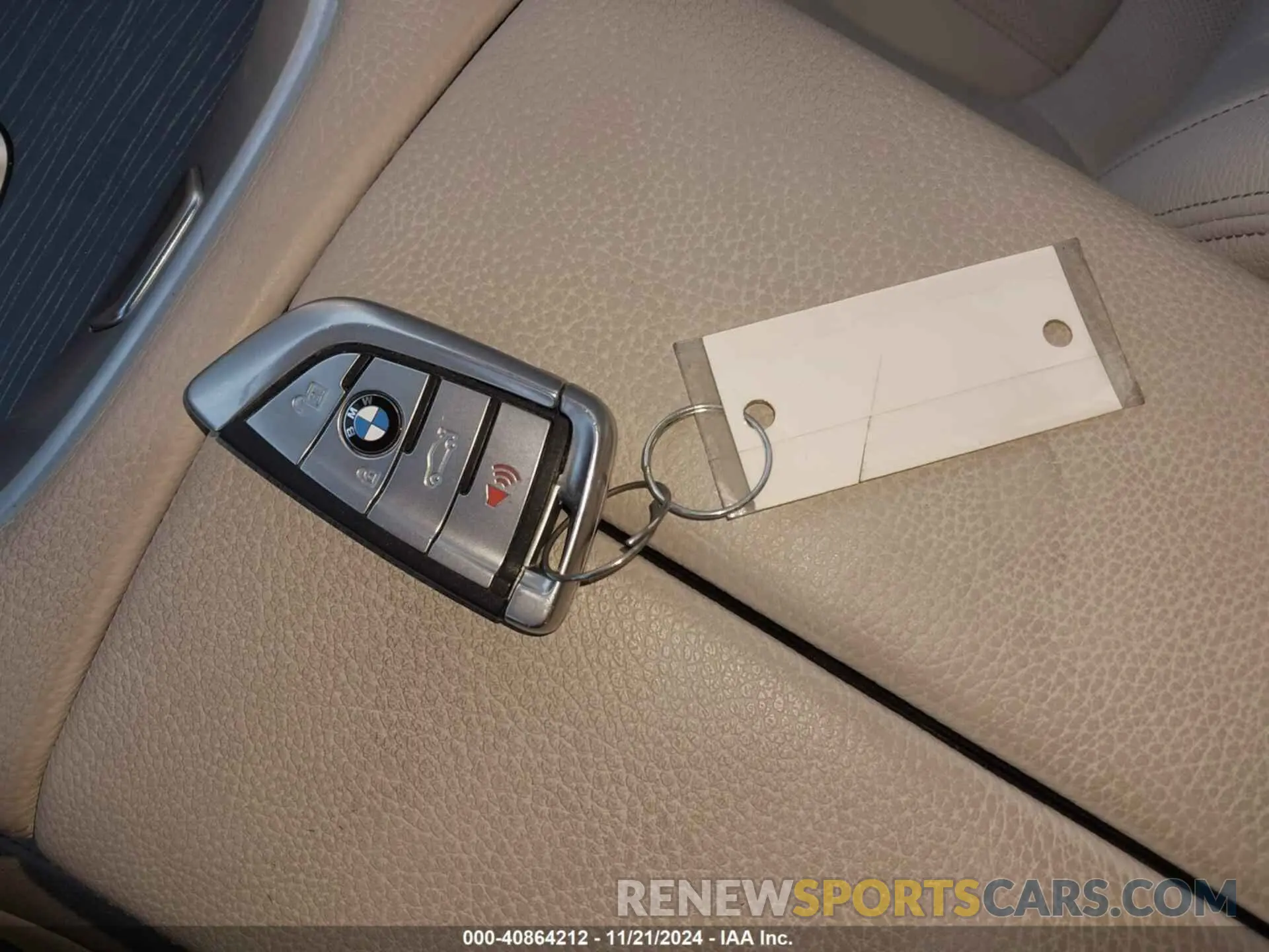 11 Photograph of a damaged car WBA7T2C09MCE62817 BMW 740I 2021