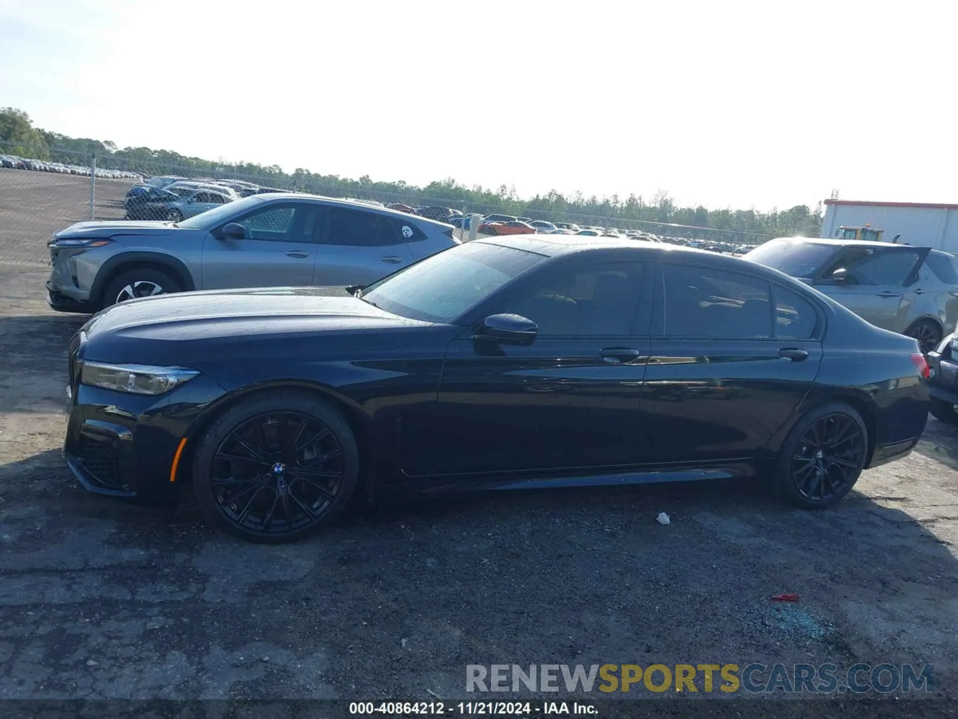 14 Photograph of a damaged car WBA7T2C09MCE62817 BMW 740I 2021
