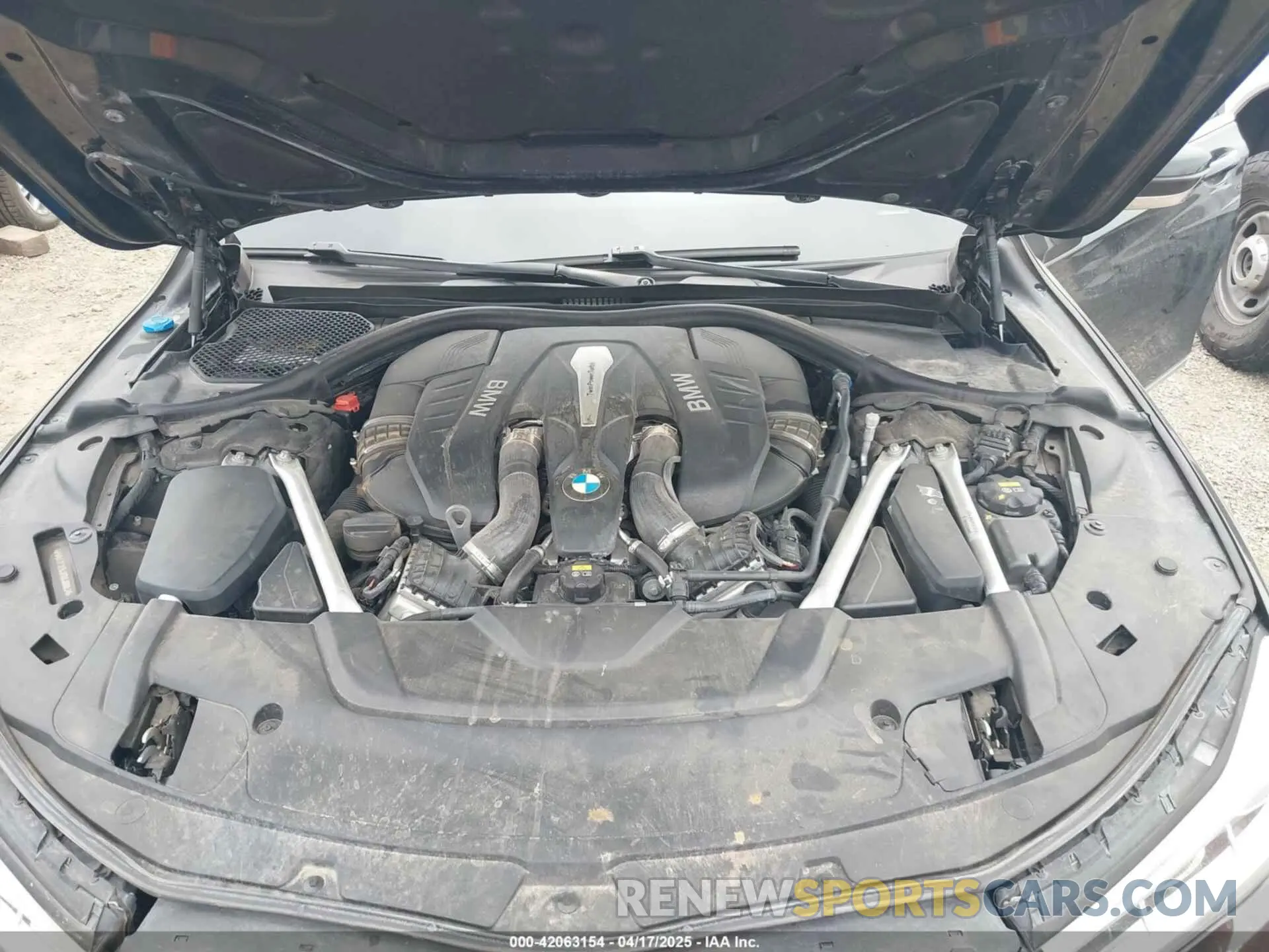 10 Photograph of a damaged car WBA7F2C53KB239983 BMW 750I 2019