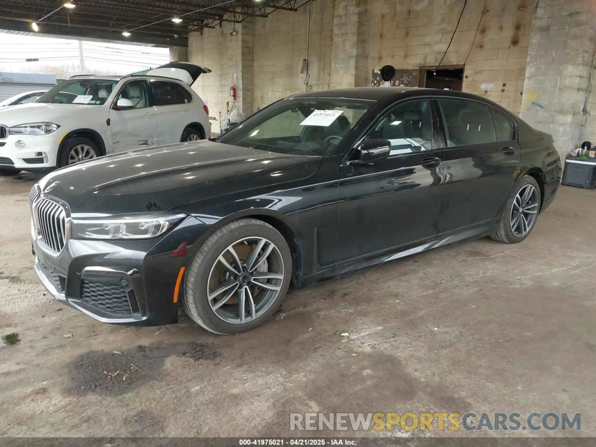 2 Photograph of a damaged car WBA7U2C02LGJ59475 BMW 750I 2020