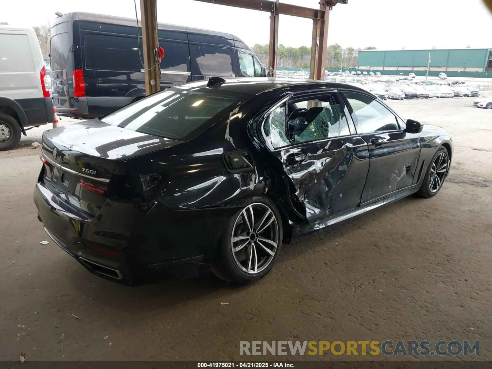 6 Photograph of a damaged car WBA7U2C02LGJ59475 BMW 750I 2020