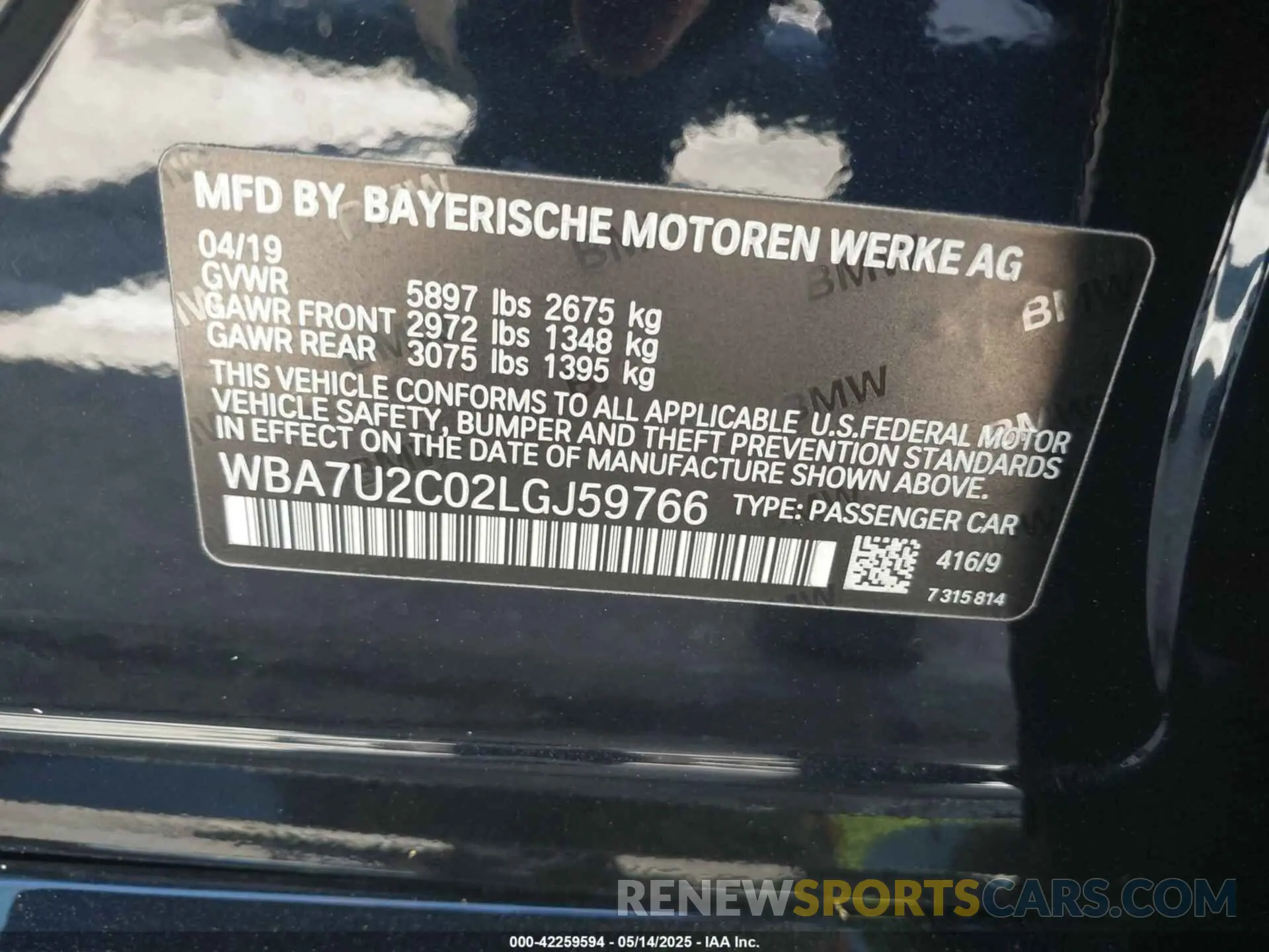 9 Photograph of a damaged car WBA7U2C02LGJ59766 BMW 750I 2020