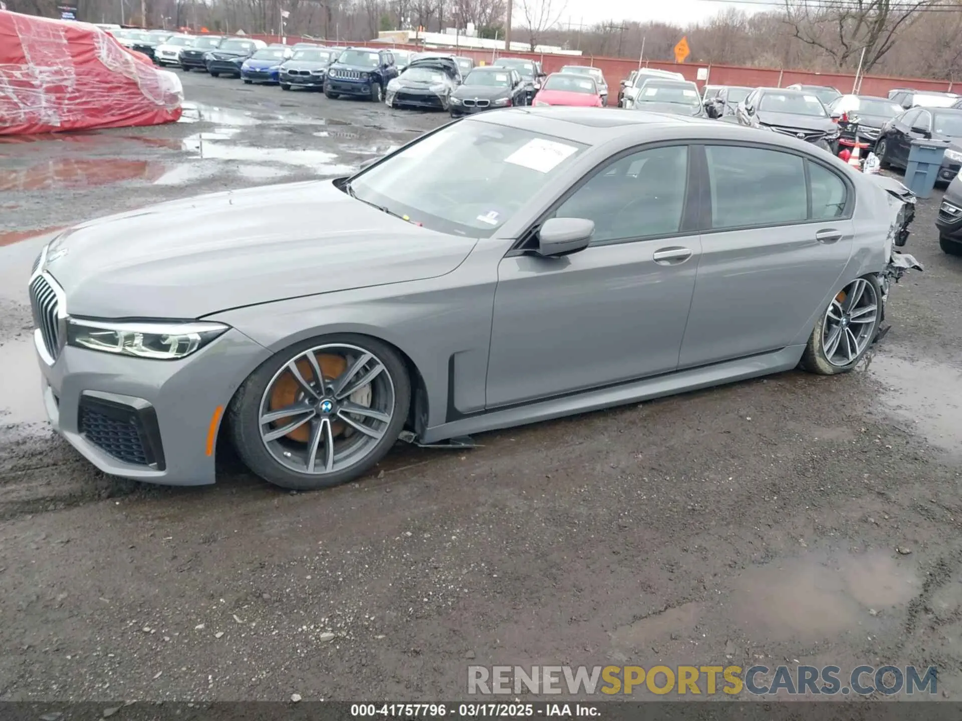 2 Photograph of a damaged car WBA7U2C04LGM27104 BMW 750I 2020