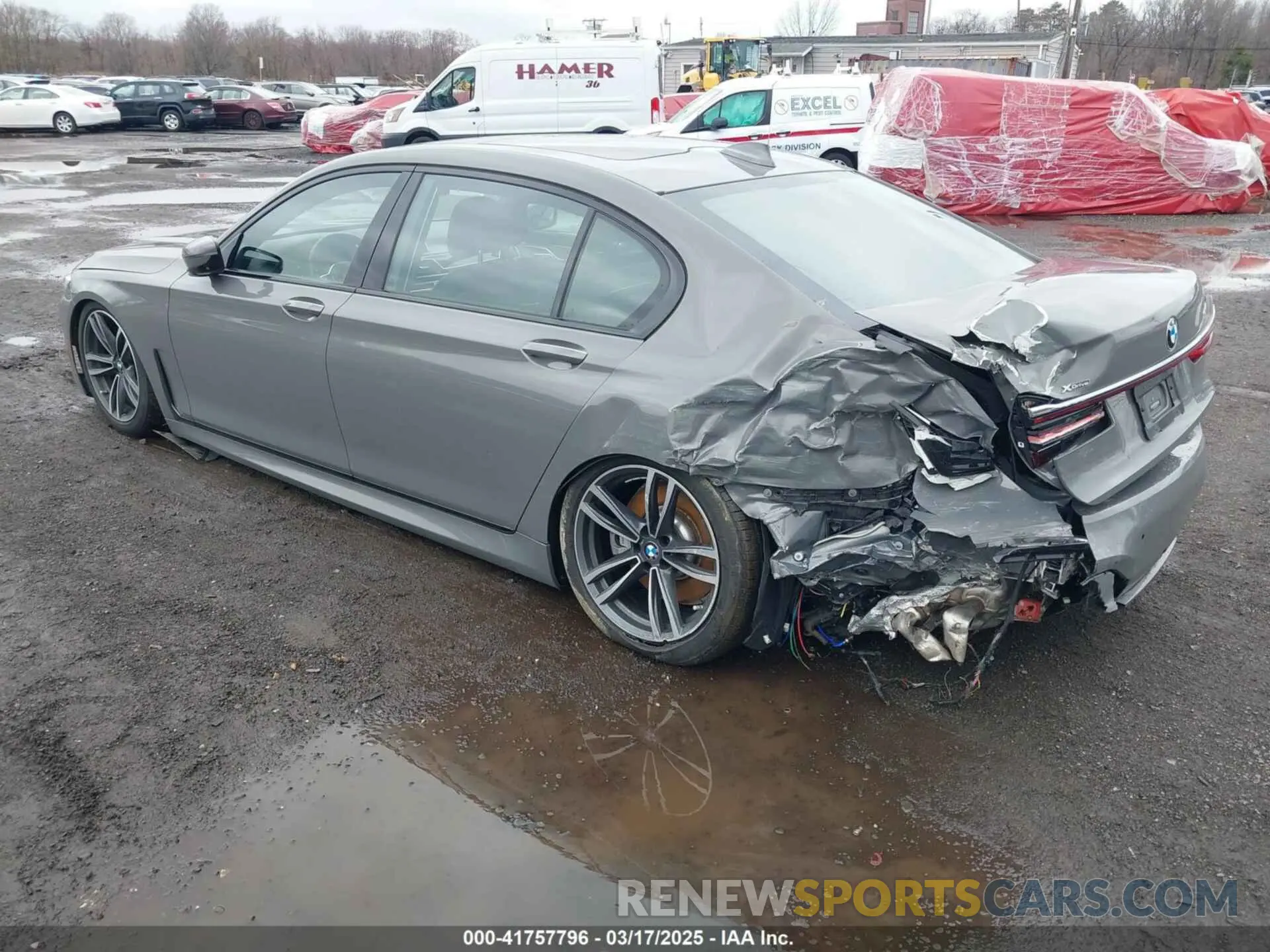3 Photograph of a damaged car WBA7U2C04LGM27104 BMW 750I 2020