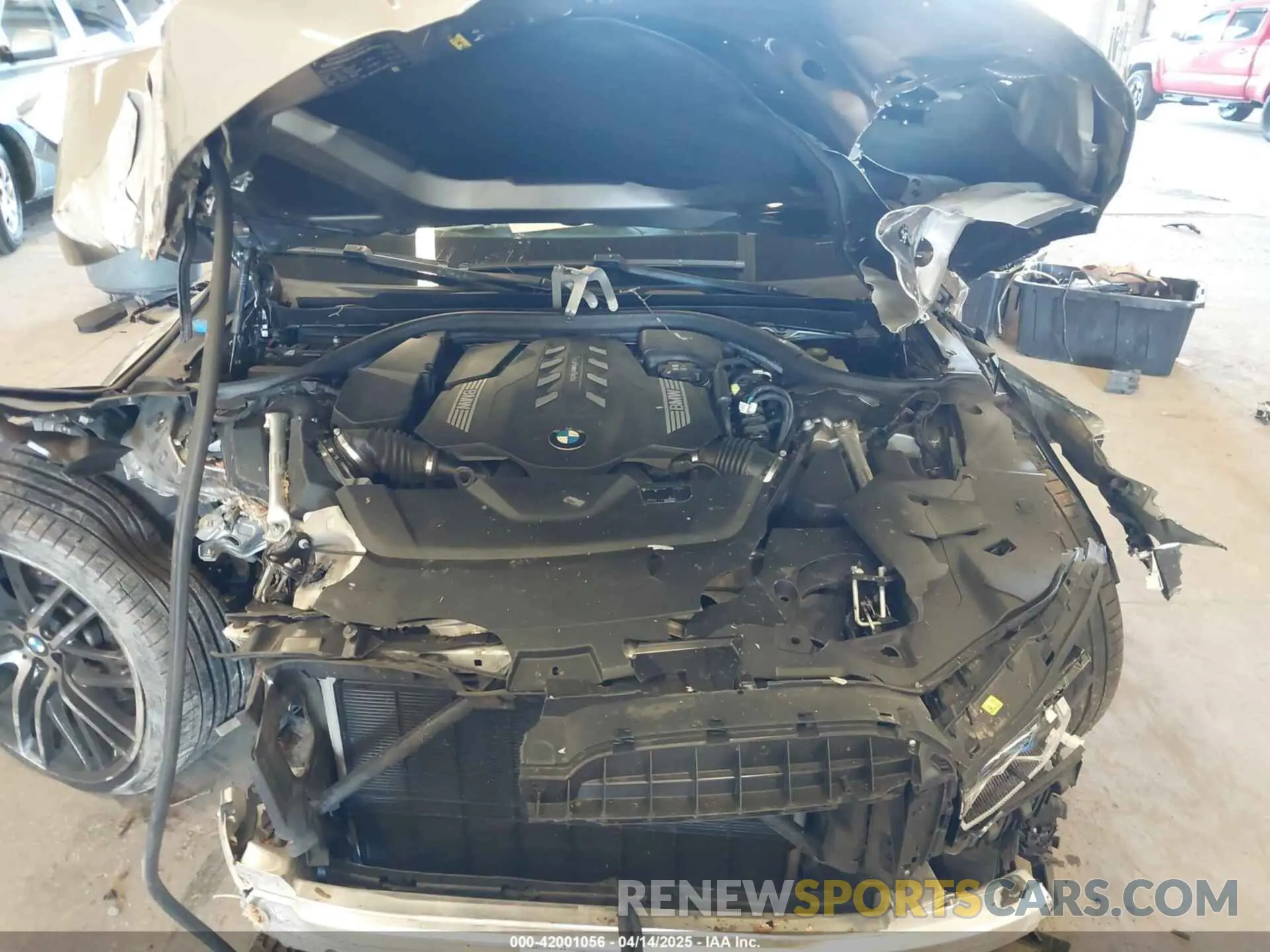 10 Photograph of a damaged car WBA7U2C07LGJ59164 BMW 750I 2020