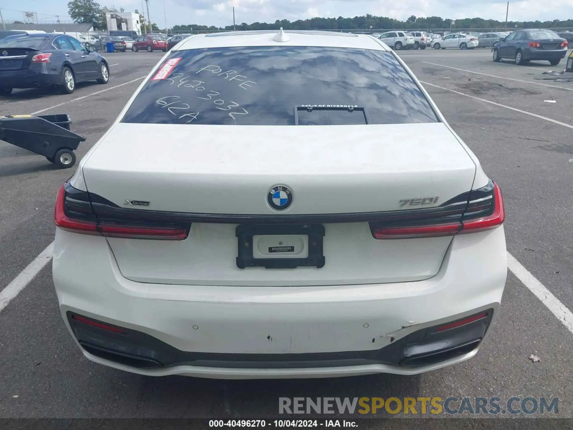 16 Photograph of a damaged car WBA7U2C0XLGM26880 BMW 750I 2020