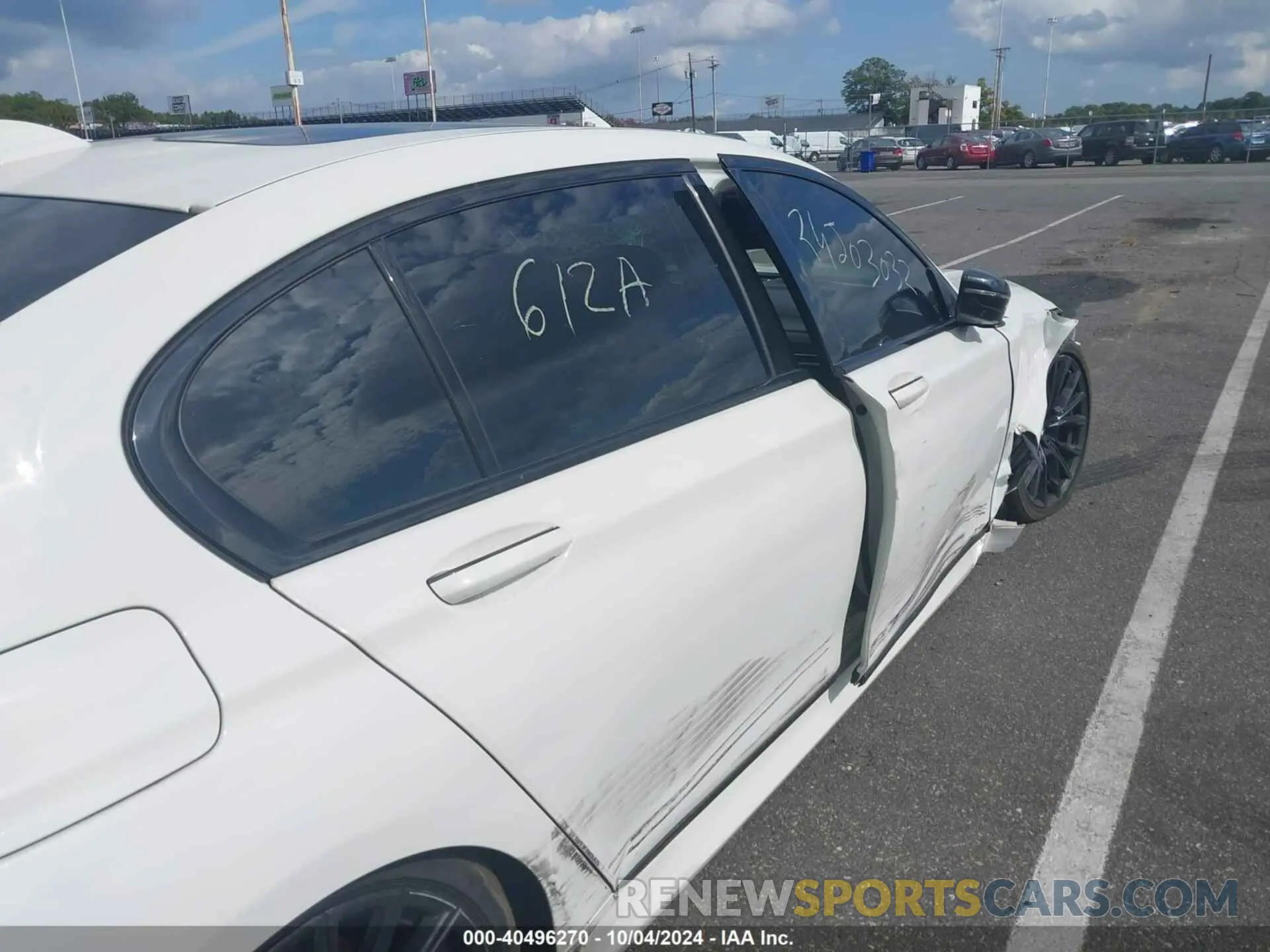 18 Photograph of a damaged car WBA7U2C0XLGM26880 BMW 750I 2020