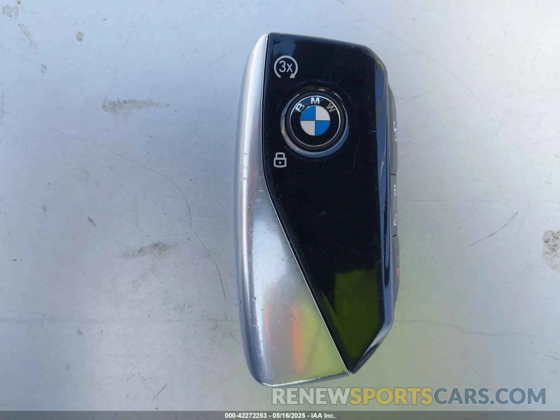 11 Photograph of a damaged car WBA33EJ07RCP97937 BMW 760 2024