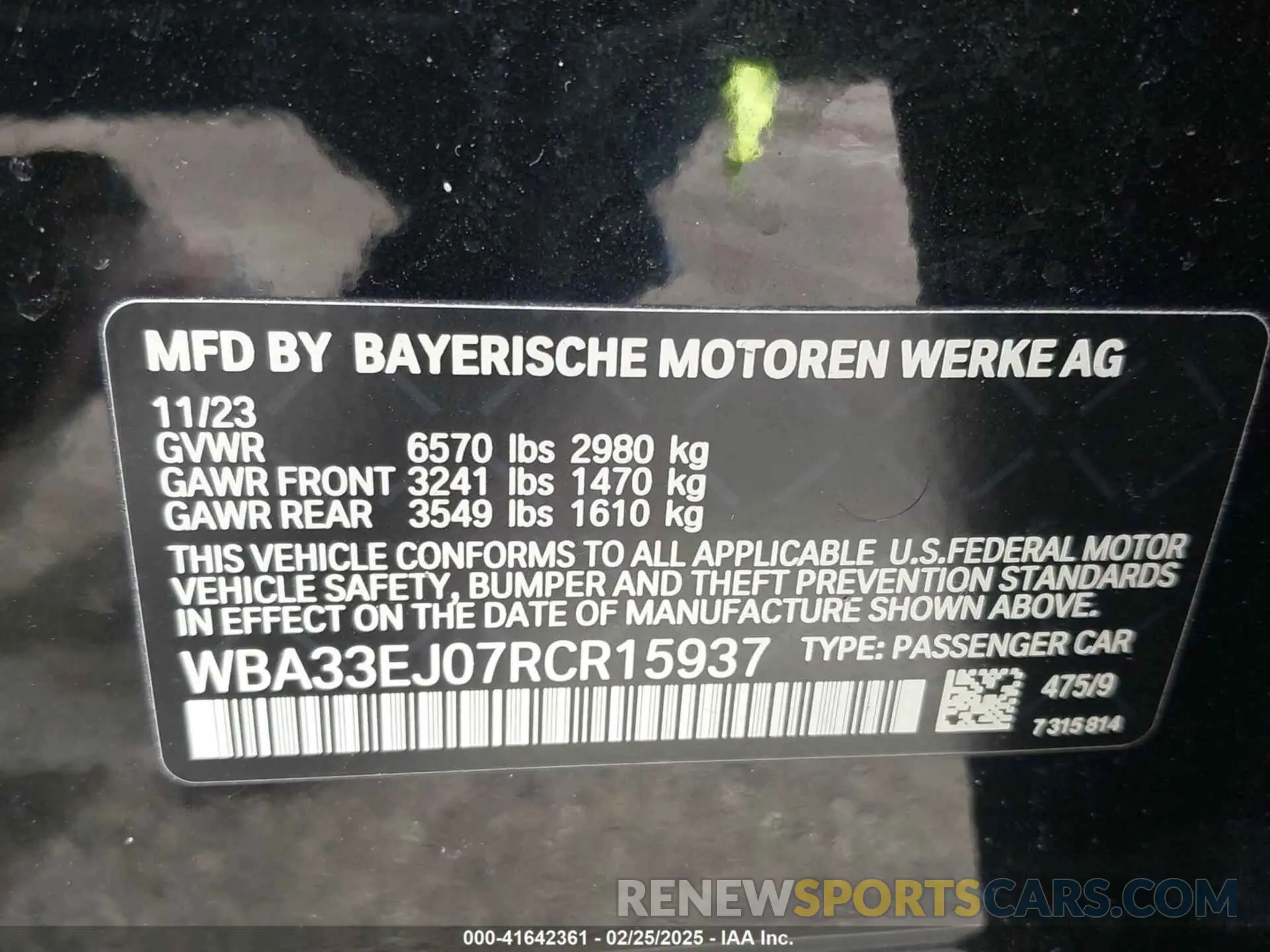 9 Photograph of a damaged car WBA33EJ07RCR15937 BMW 760 2024
