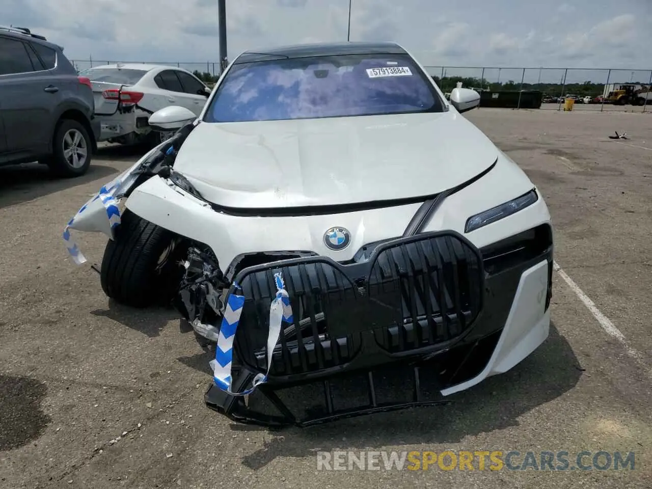 5 Photograph of a damaged car WBA33EJ00PCN15523 BMW 760 XI 2023