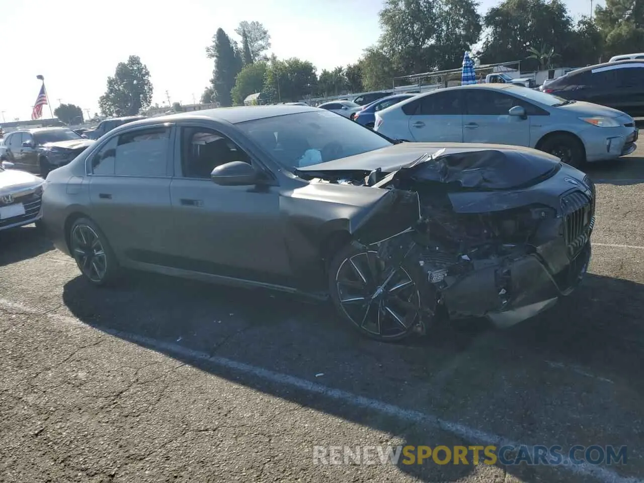 4 Photograph of a damaged car WBA33EJ0XPCL76968 BMW 760 XI 2023