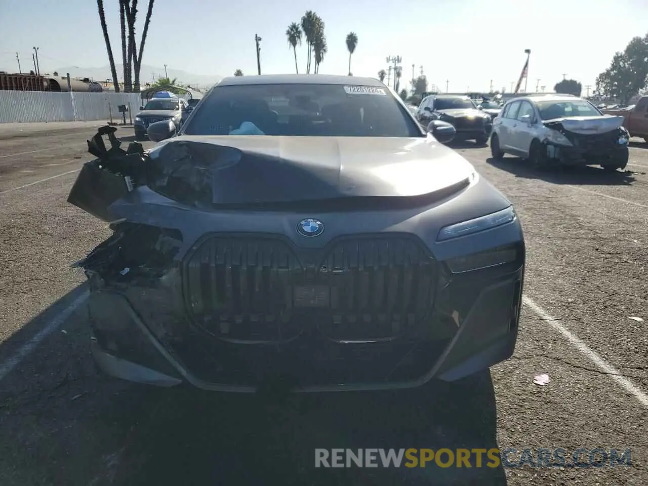 5 Photograph of a damaged car WBA33EJ0XPCL76968 BMW 760 XI 2023