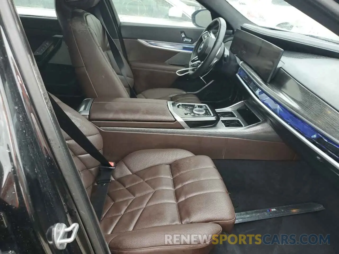 7 Photograph of a damaged car WBA33EJ02RCR69064 BMW 760 XI 2024