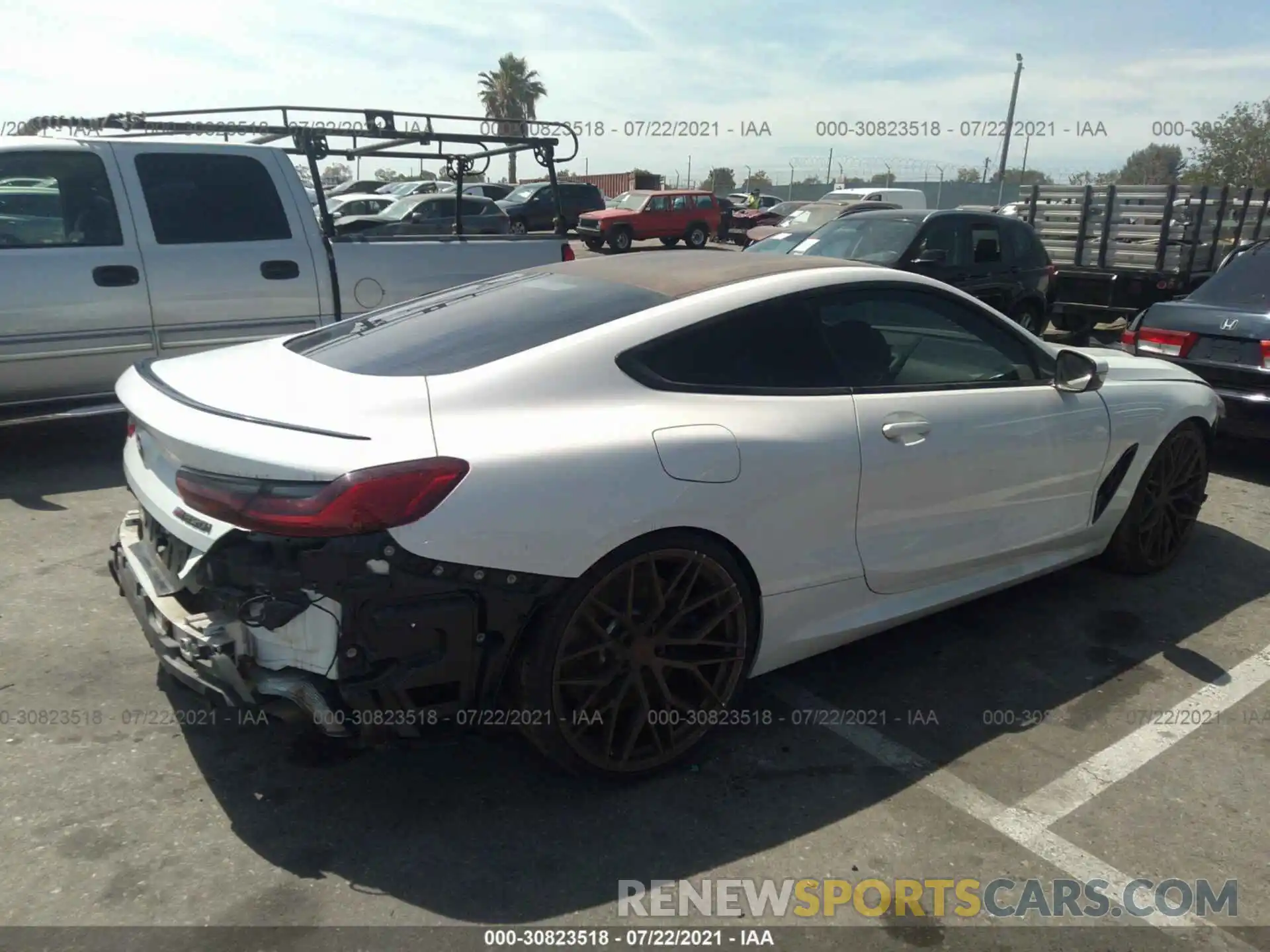 4 Photograph of a damaged car WBABC4C59KBU96726 BMW 8 SERIES 2019