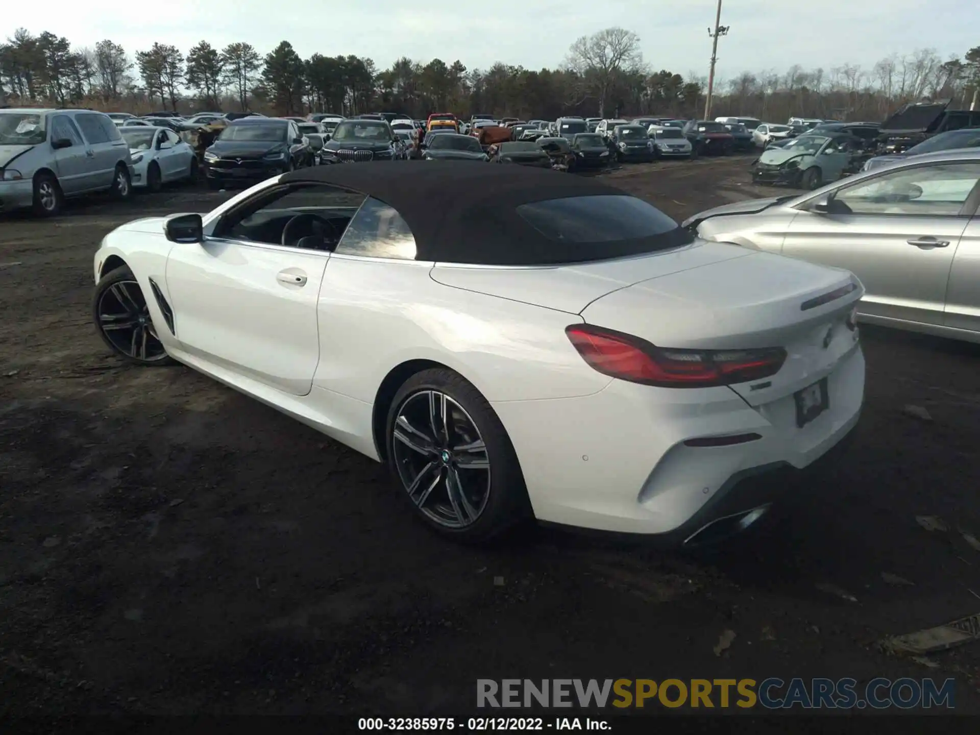 3 Photograph of a damaged car WBAFY4C50KBX38919 BMW 8 SERIES 2019